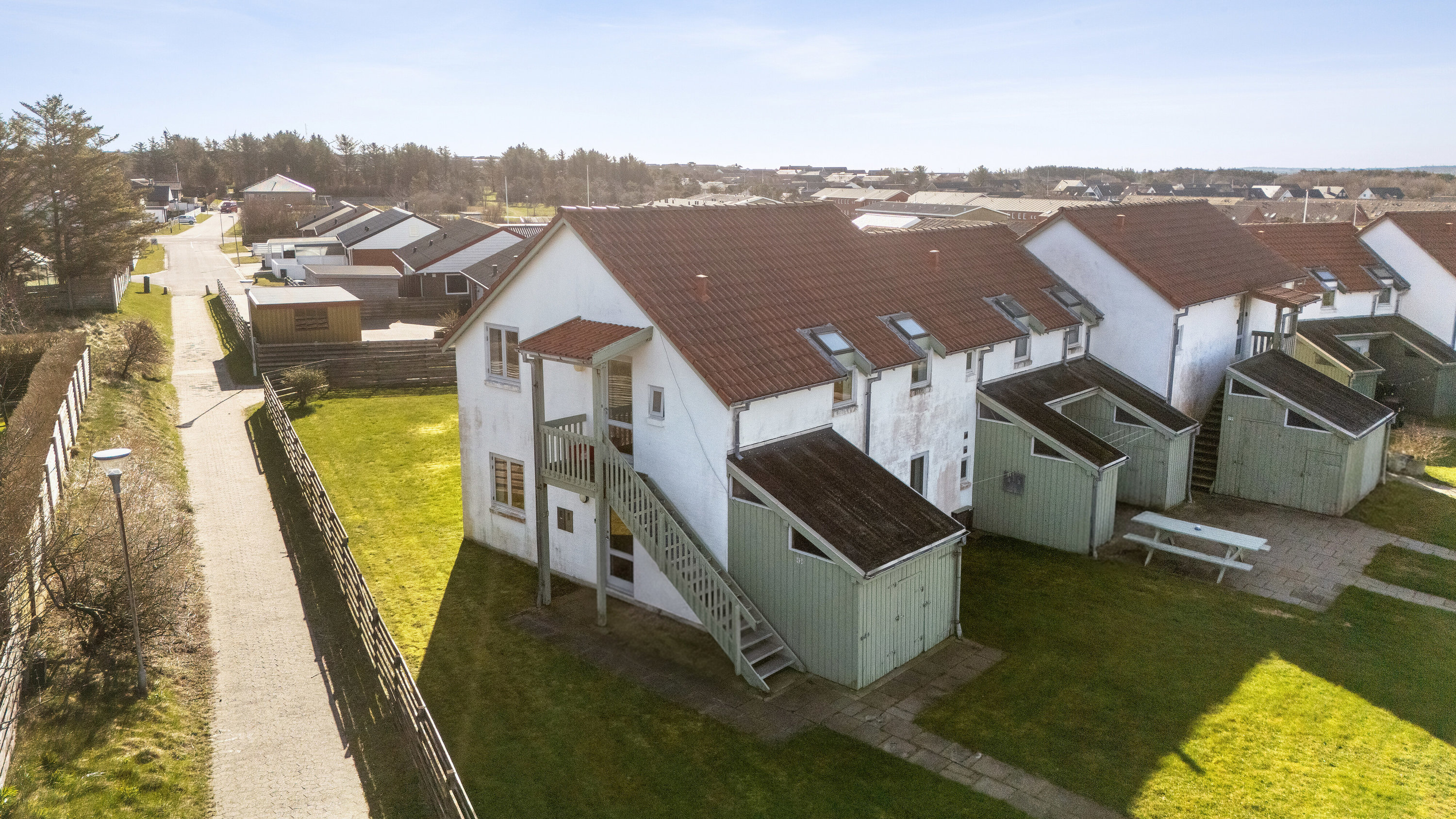 Fremhævet set fra vejen billede i fuldskærmstilstand. Billede af Anemonevænget 11, 7730 Hanstholm