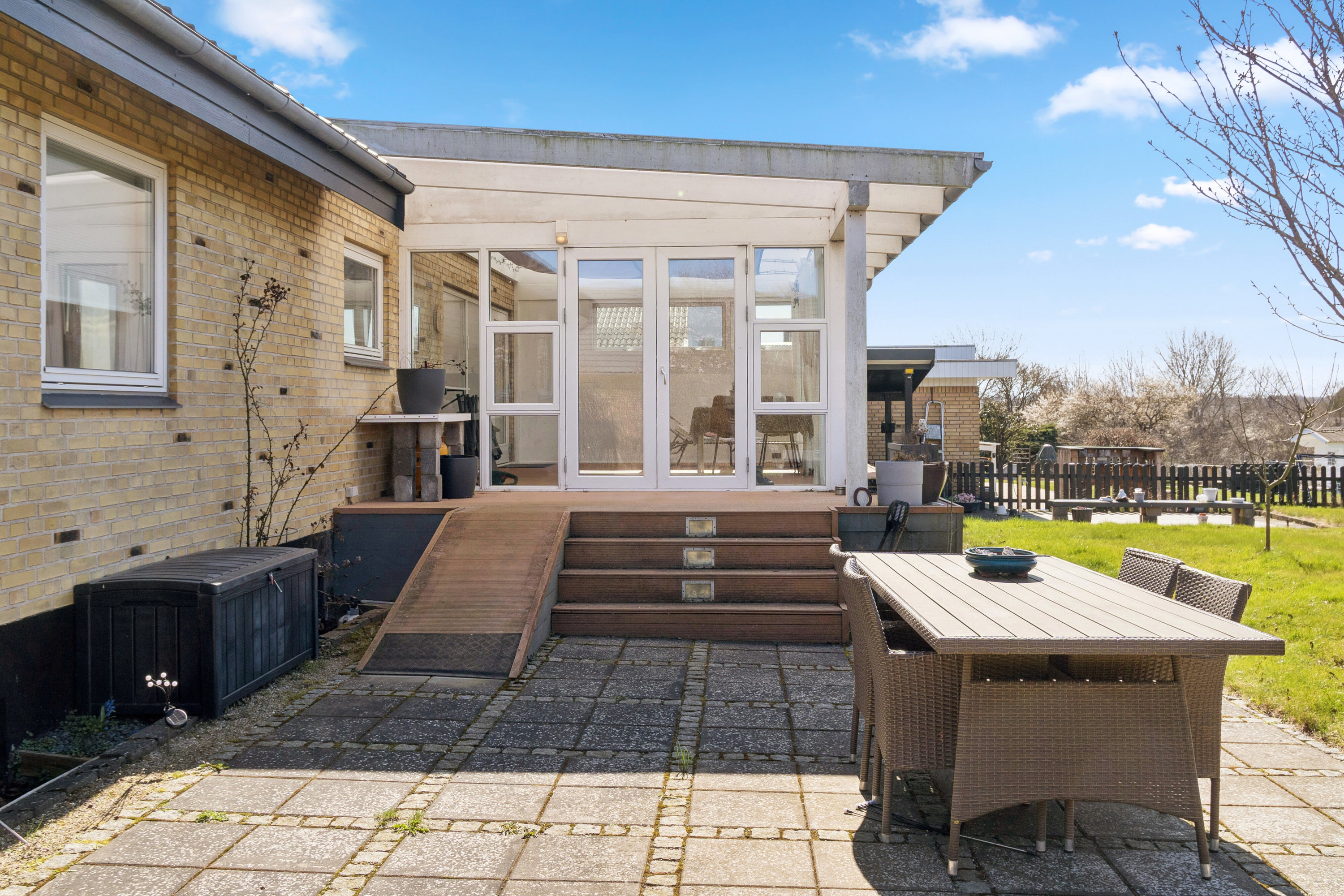 Fremhævet terrasse billede i fuldskærmstilstand. Billede af Søren Andreasensvej 21, 4540 Fårevejle