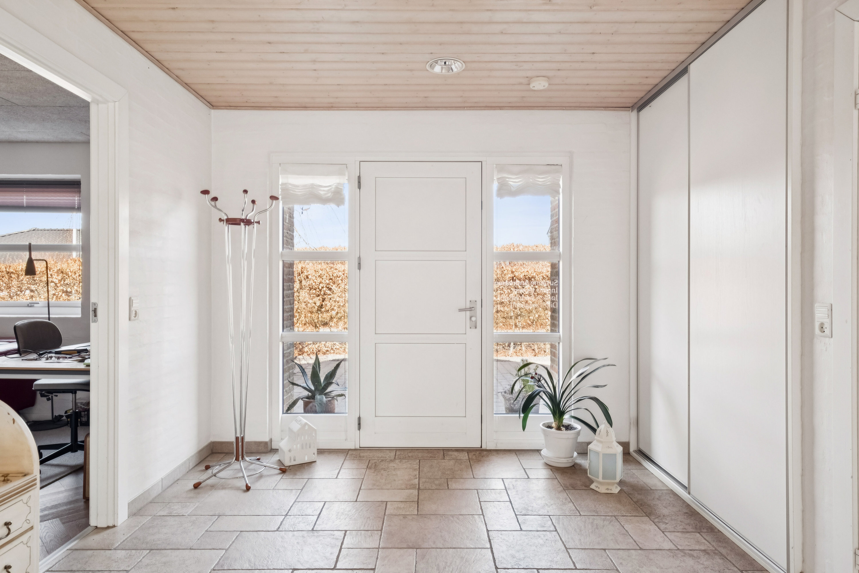 Fremhævet gang billede i fuldskærmstilstand. Billede af Digevænget 10, Bjergby, 9800 Hjørring