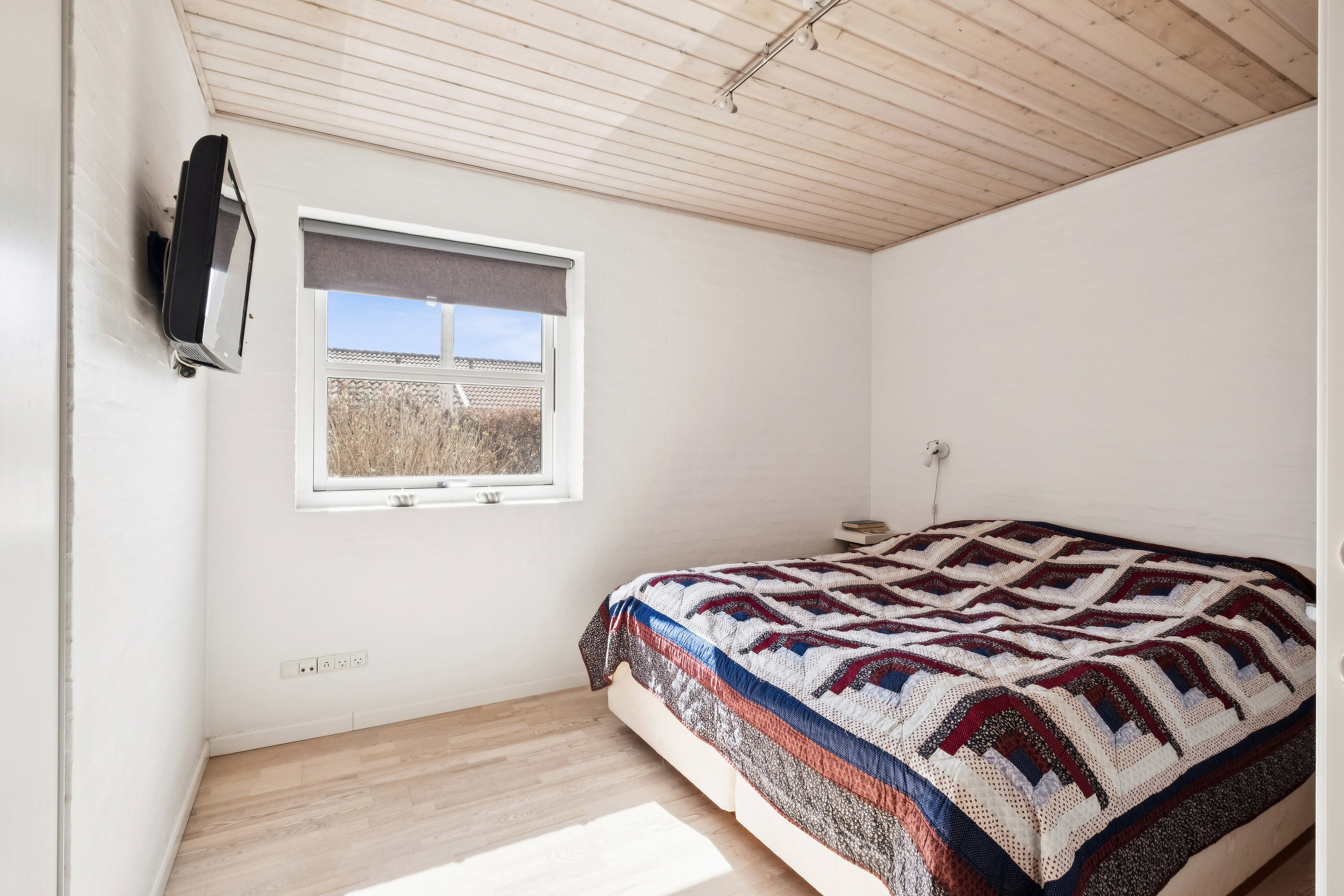 Fremhævet soveværelse billede i fuldskærmstilstand. Billede af Digevænget 10, Bjergby, 9800 Hjørring