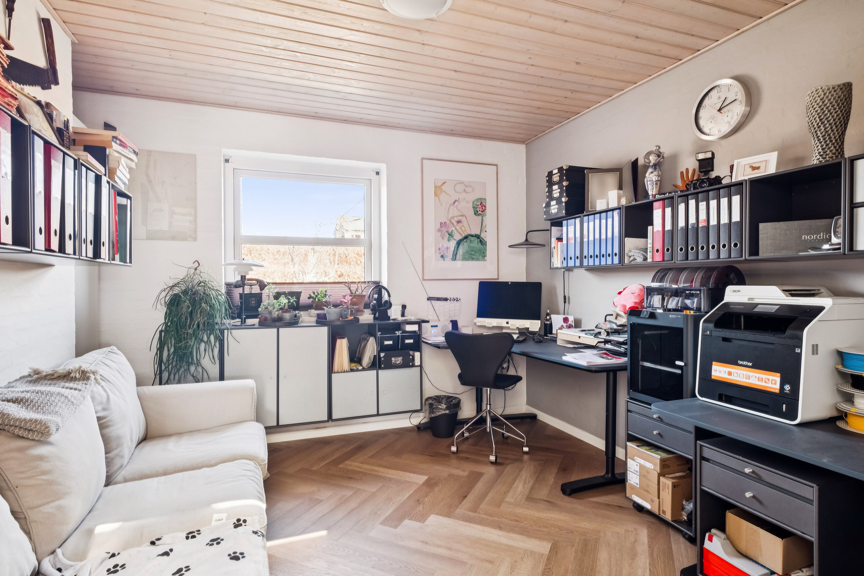 Fremhævet kontor billede i fuldskærmstilstand. Billede af Digevænget 10, Bjergby, 9800 Hjørring