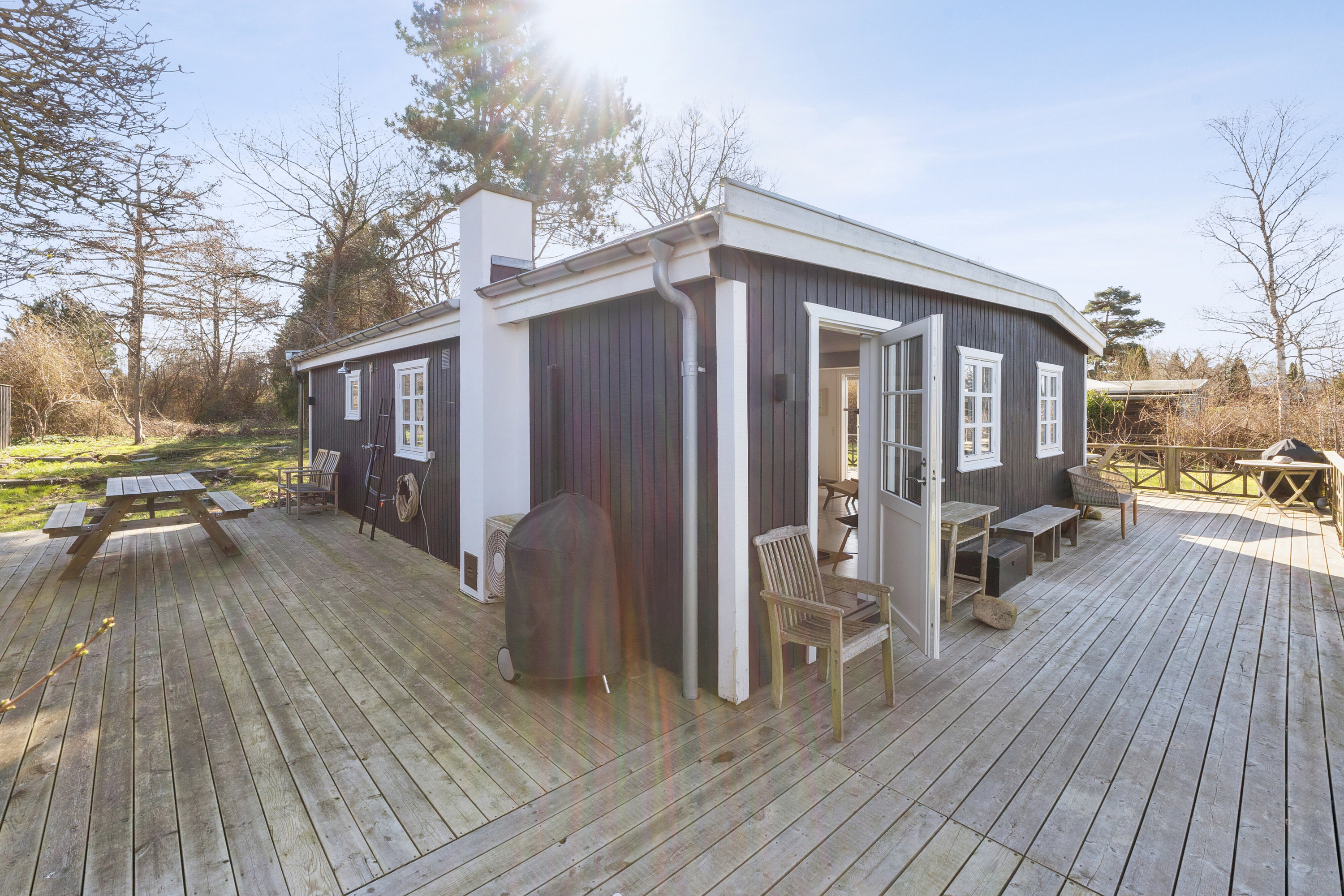 Fremhævet terrasse billede i fuldskærmstilstand. Billede af Spurvevej 21, 3100 Hornbæk