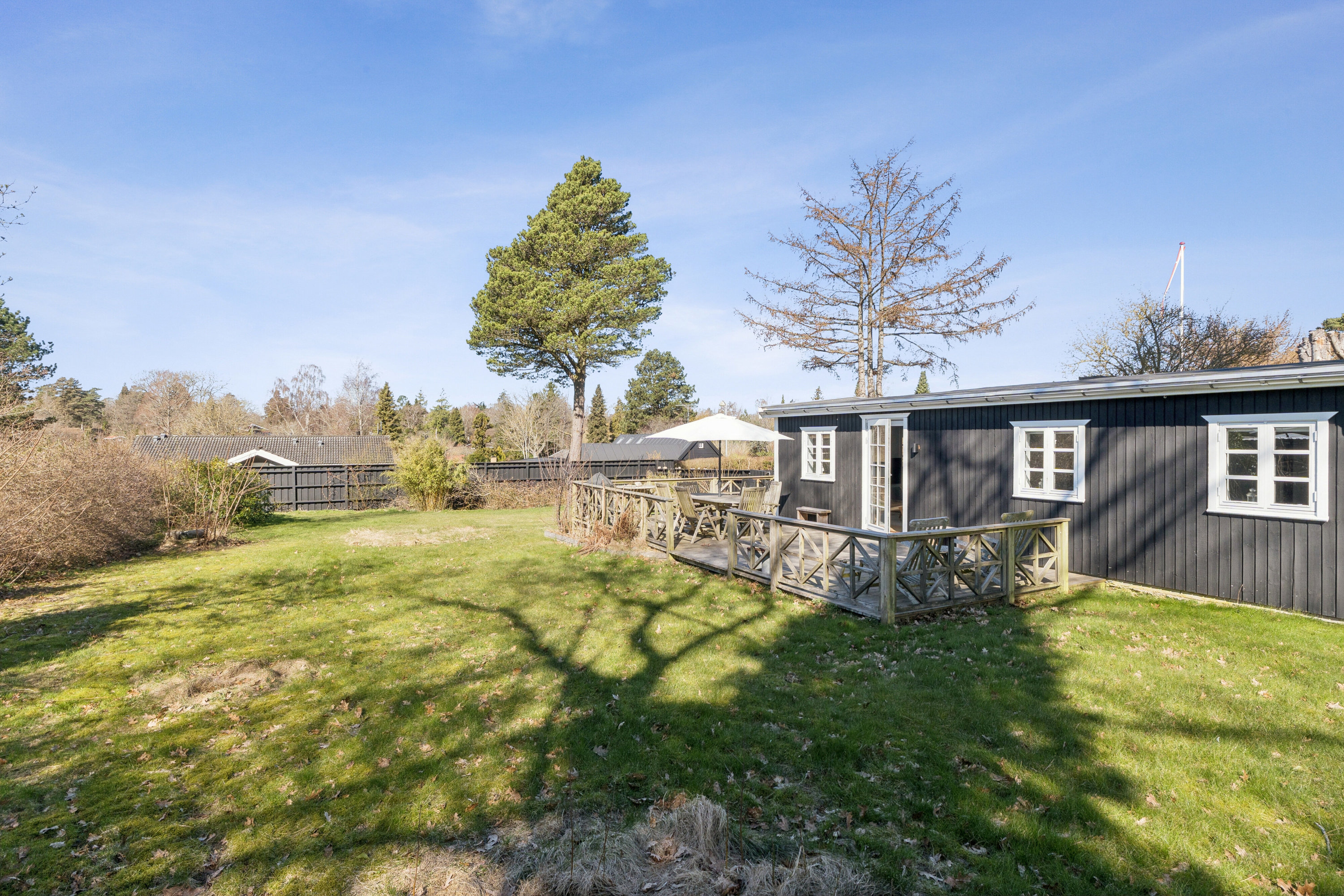 Fremhævet udendørs billede i fuldskærmstilstand. Billede af Spurvevej 21, 3100 Hornbæk