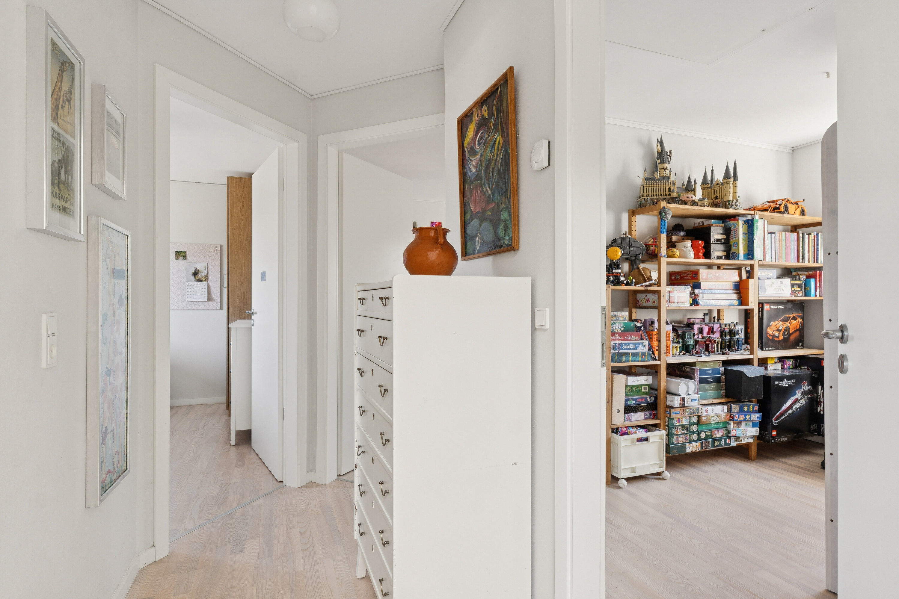 Fremhævet hall billede i fuldskærmstilstand. Billede af Folemarksvej 74, 2605 Brøndby