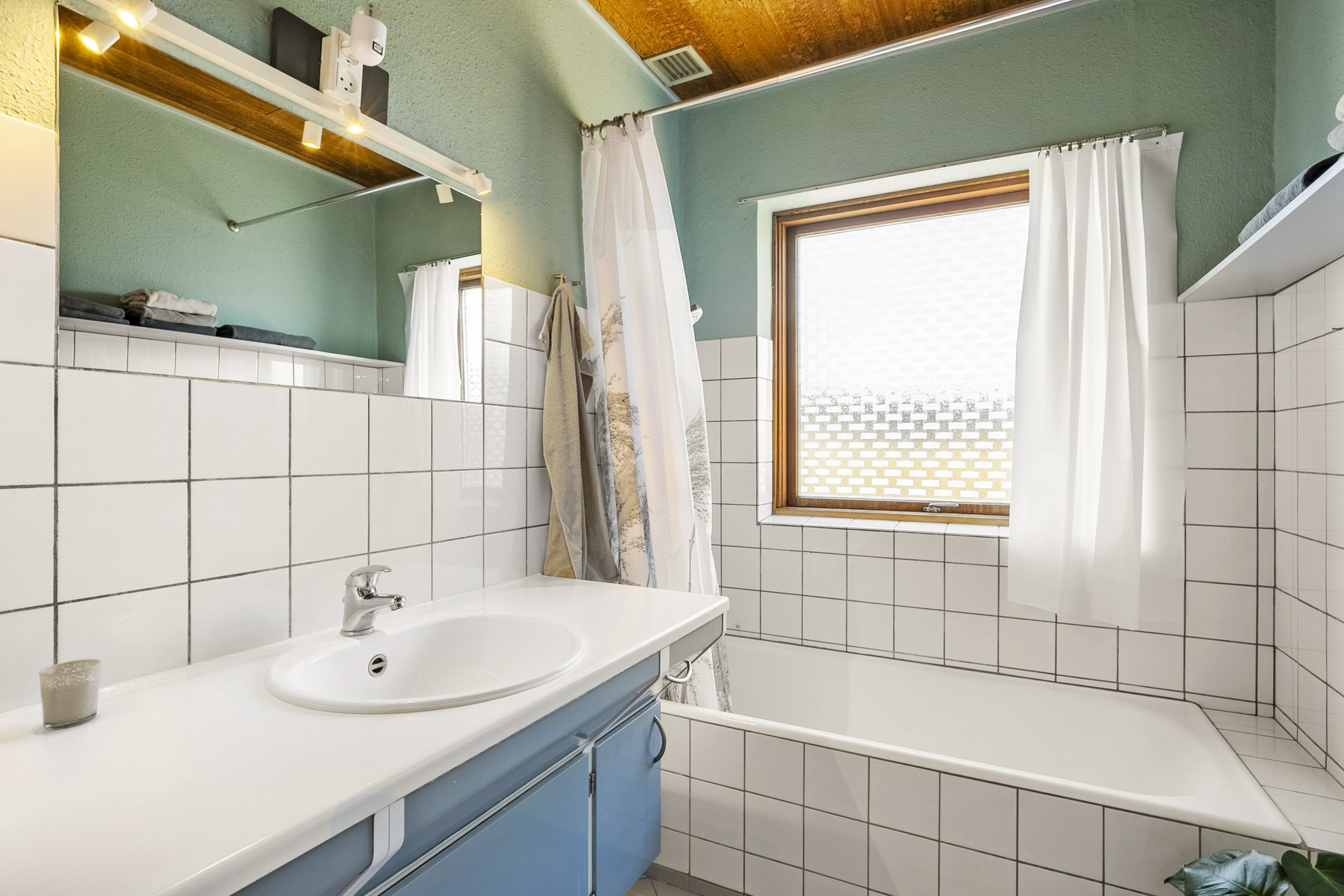 Fremhævet badeværelse billede i fuldskærmstilstand. Billede af Engsvinget 11, Bellinge, 5250 Odense SV