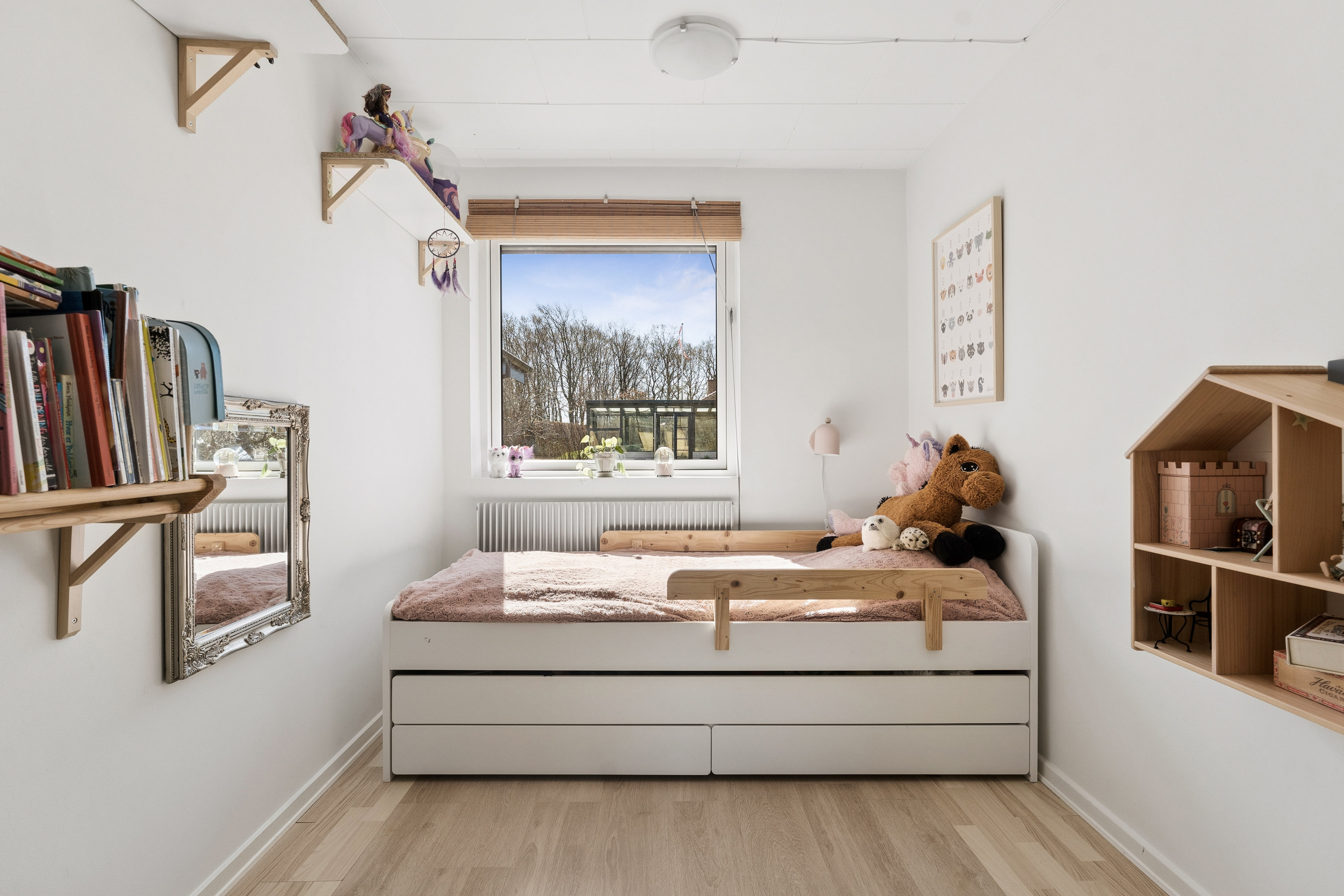 Fremhævet værelse billede i fuldskærmstilstand. Billede af Pilekrattet 20, 8850 Bjerringbro