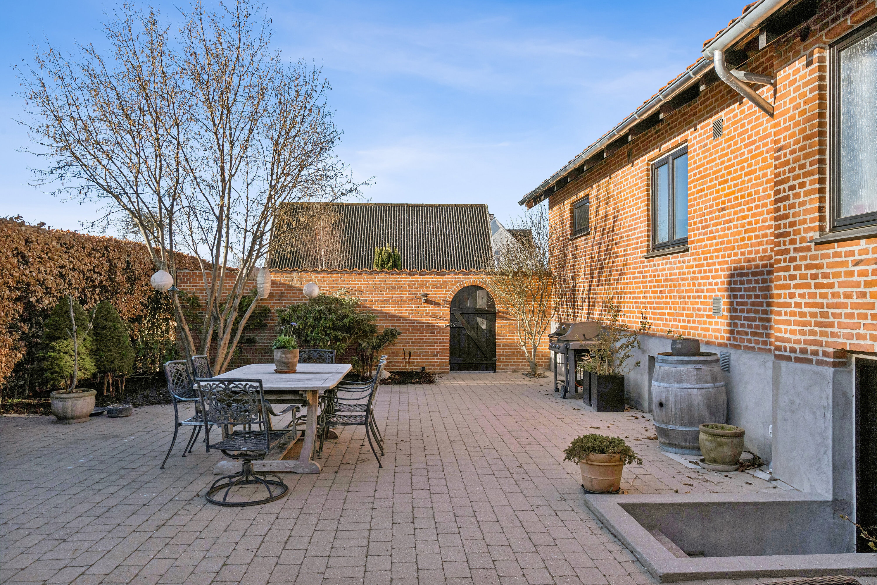 Fremhævet terrasse billede i fuldskærmstilstand. Billede af Holmegårdsvej 1A, 3100 Hornbæk