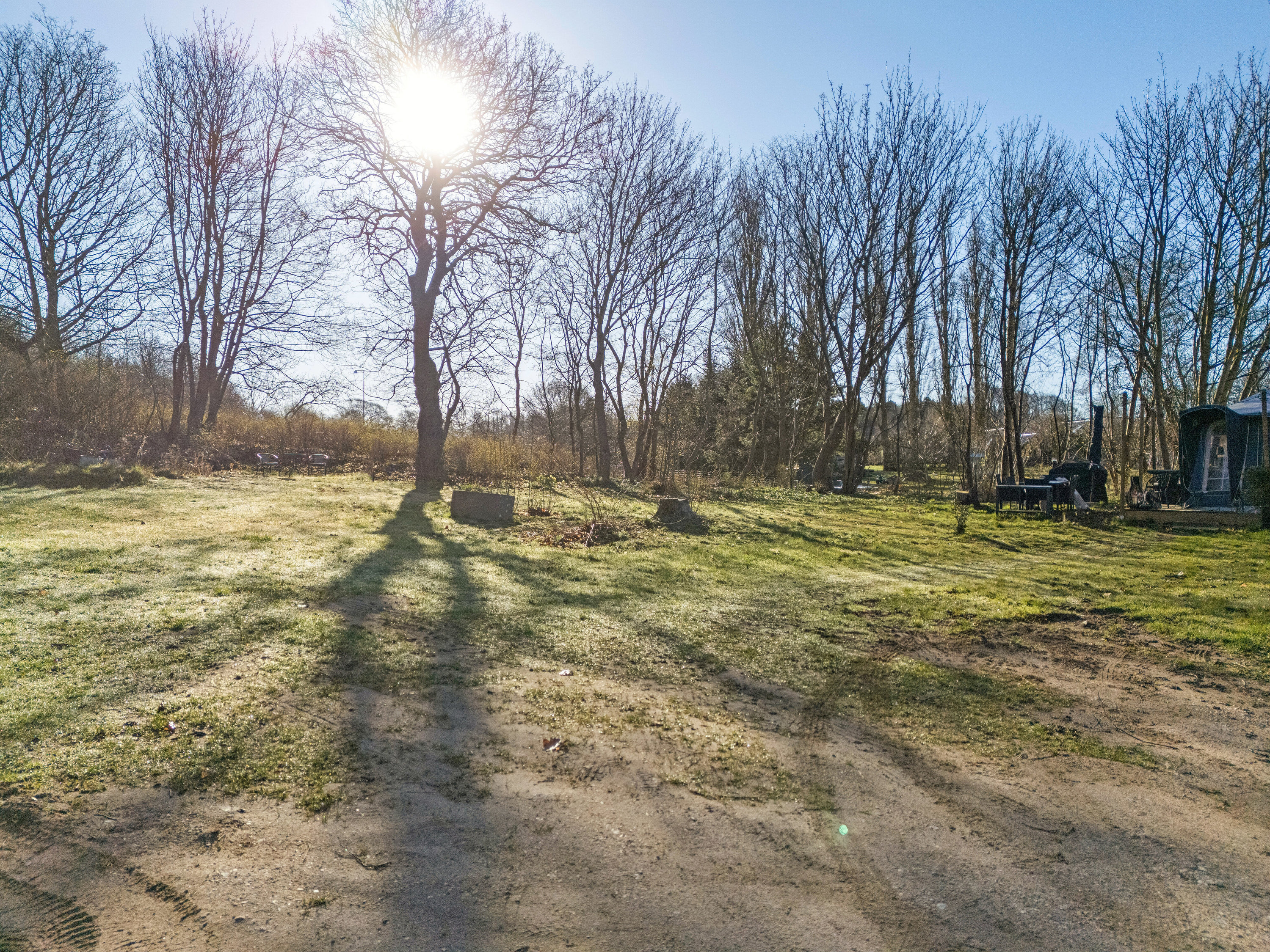 Fremhævet set fra haven billede i fuldskærmstilstand. Billede af Gl Raklev 28, 4400 Kalundborg