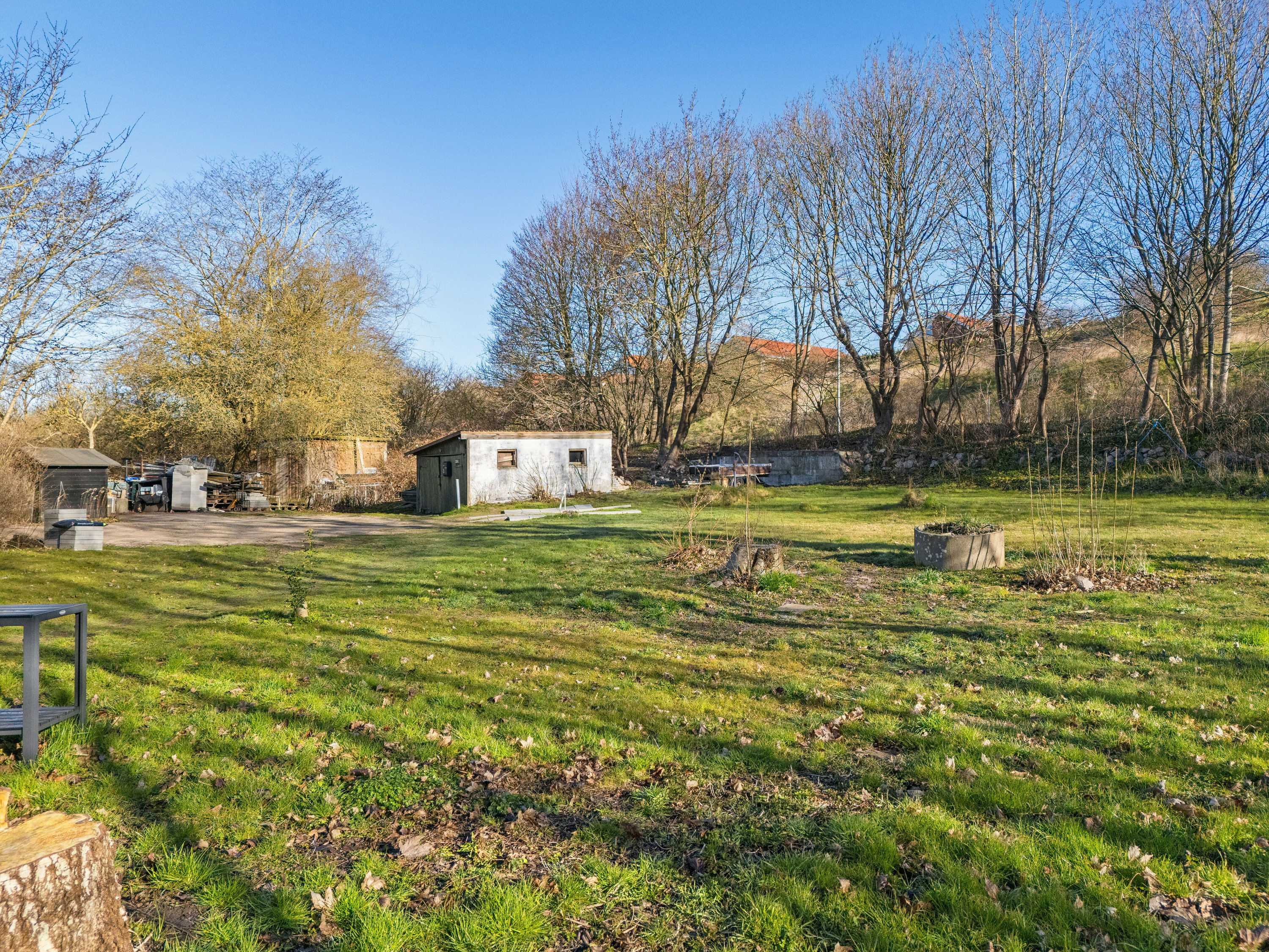 Fremhævet set fra haven billede i fuldskærmstilstand. Billede af Gl Raklev 28, 4400 Kalundborg