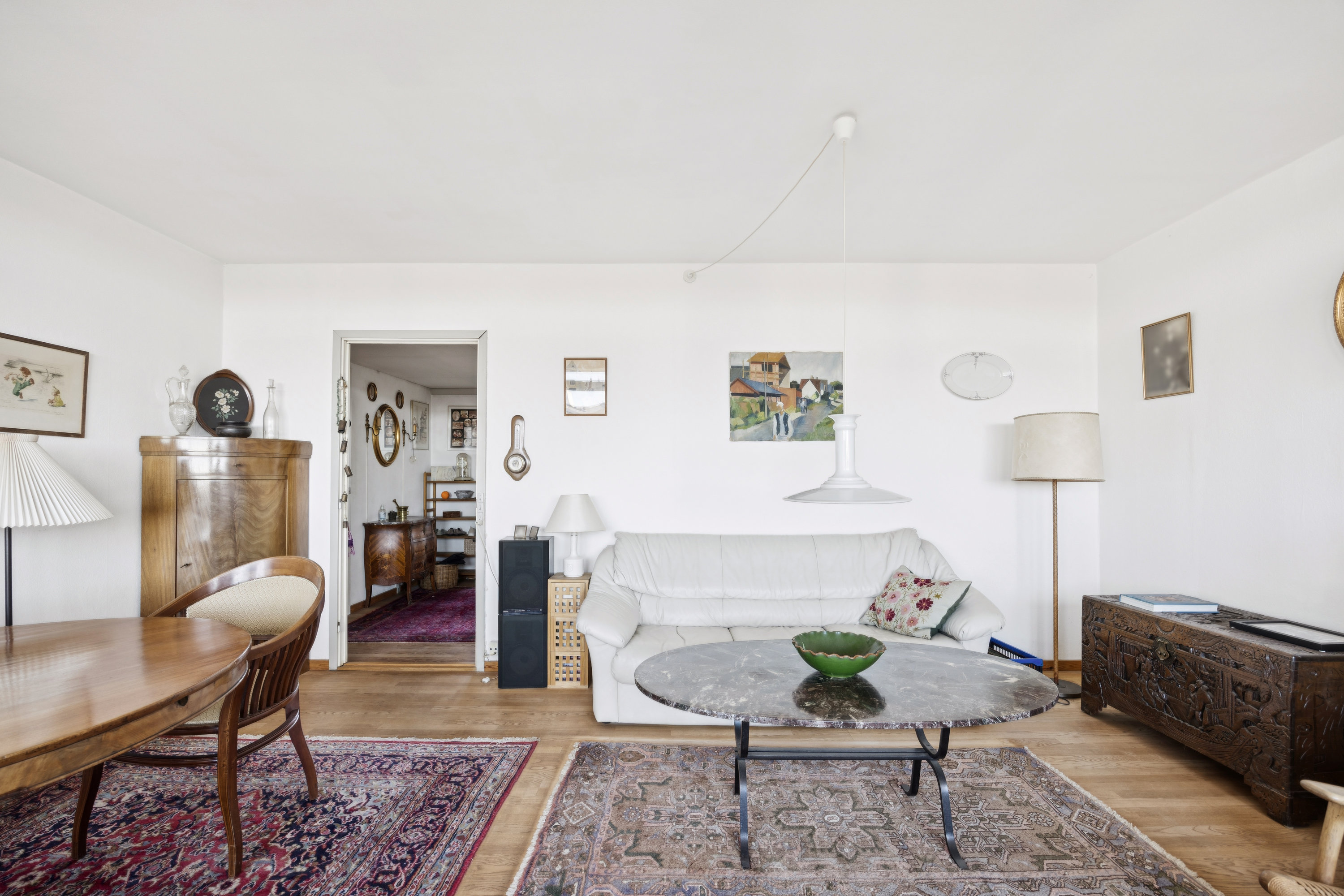 Fremhævet stue billede i fuldskærmstilstand. Billede af Finsensvej 7C, 7. th., 2000 Frederiksberg