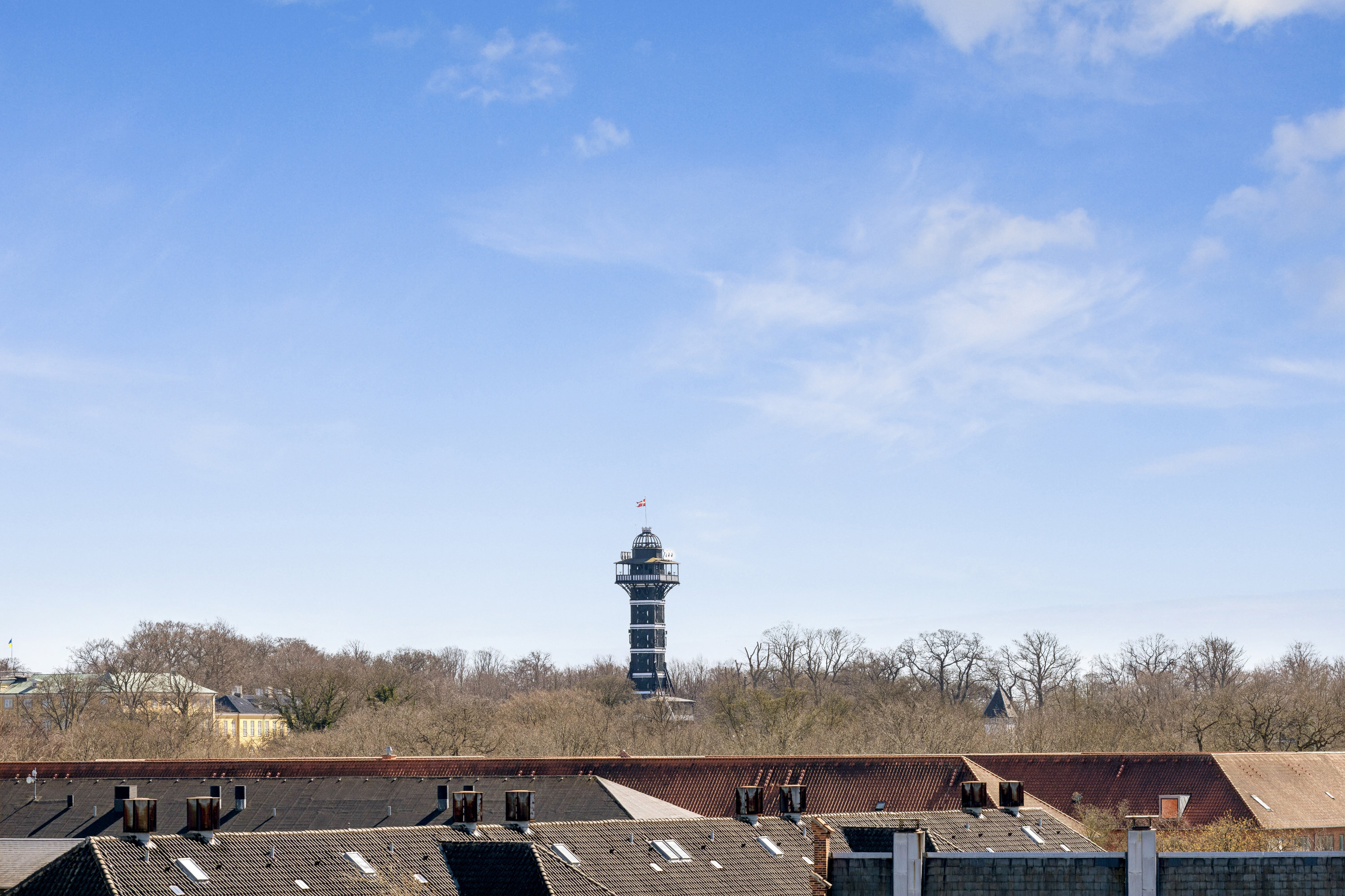 Fremhævet udsigt billede i fuldskærmstilstand. Billede af Finsensvej 7C, 7. th., 2000 Frederiksberg