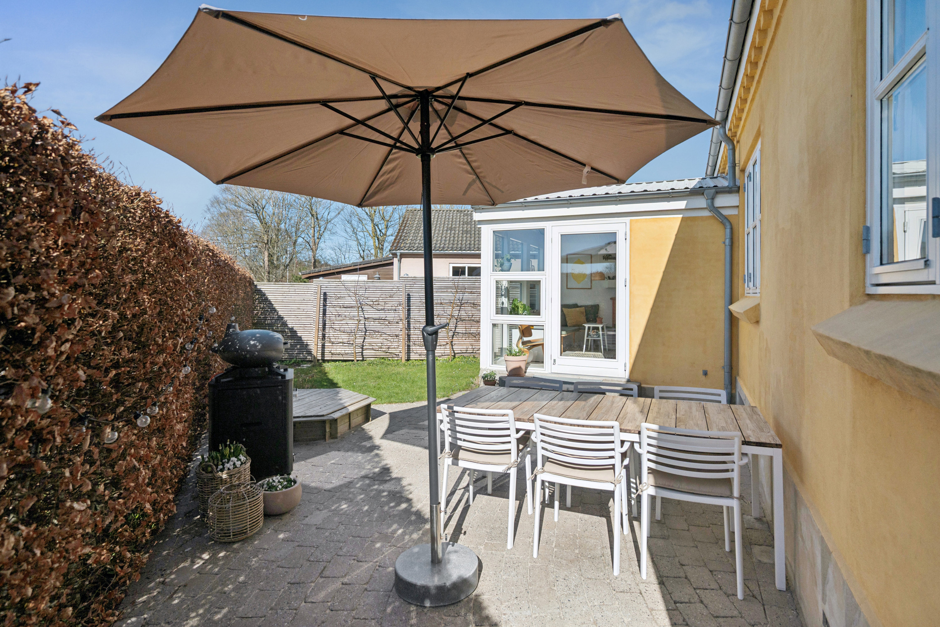 Fremhævet terrasse billede i fuldskærmstilstand. Billede af Eghøjvej 16, 8250 Egå