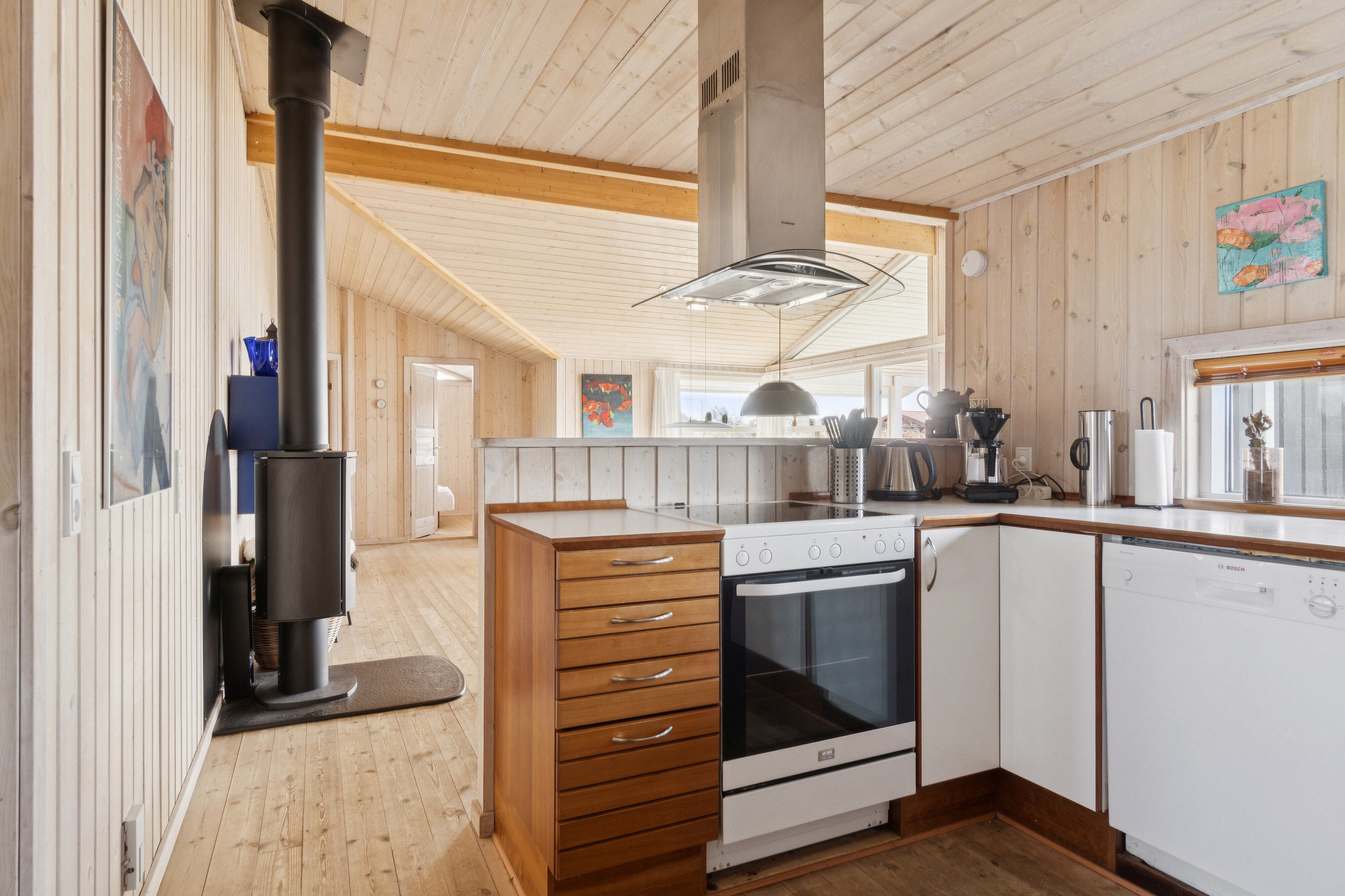 Fremhævet køkken billede i fuldskærmstilstand. Billede af Krinkelkrogen 14, Lild Strand, 7741 Frøstrup