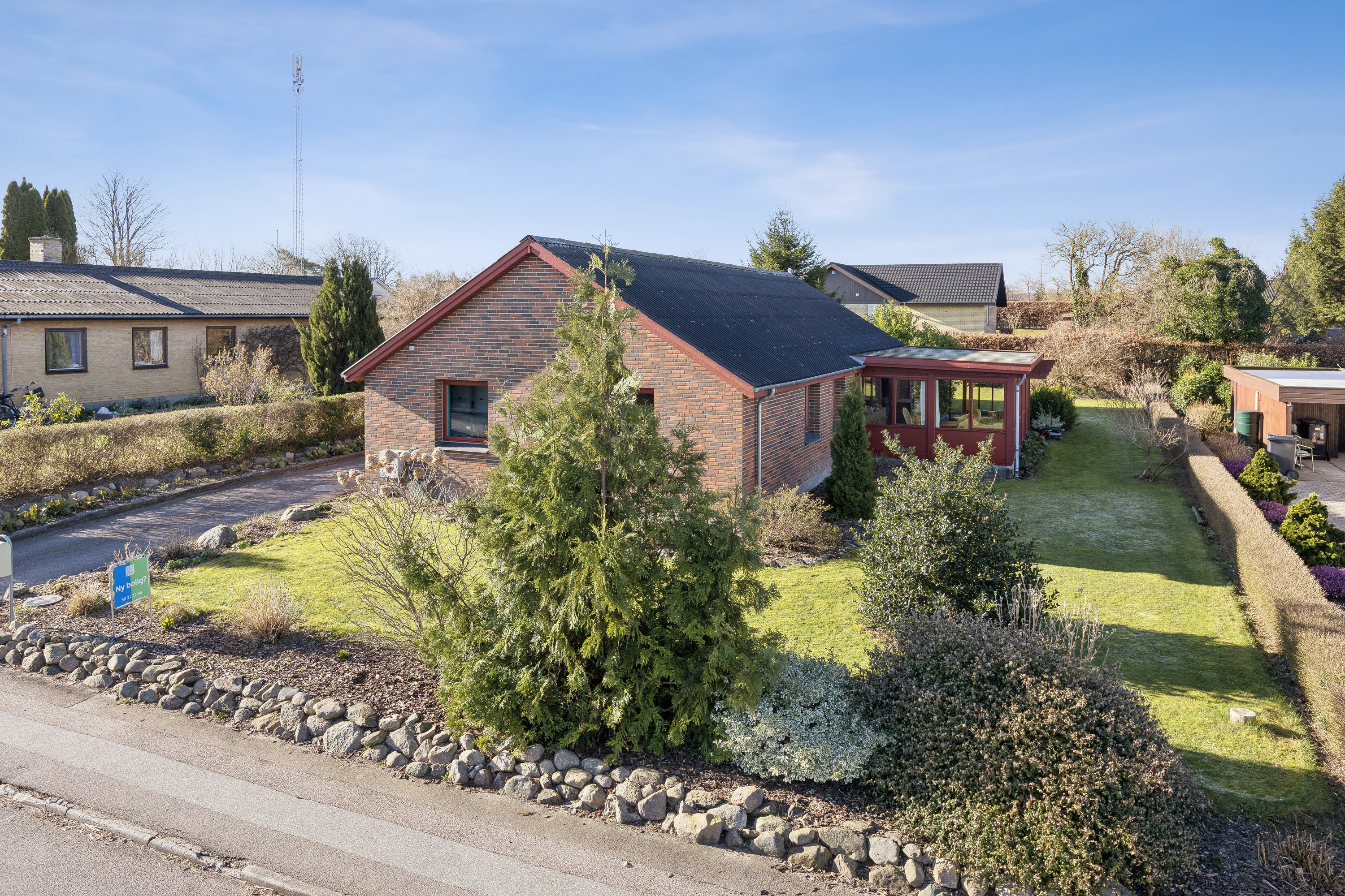 Fremhævet set fra vejen billede i fuldskærmstilstand. Billede af Birkevej 26, 4683 Rønnede