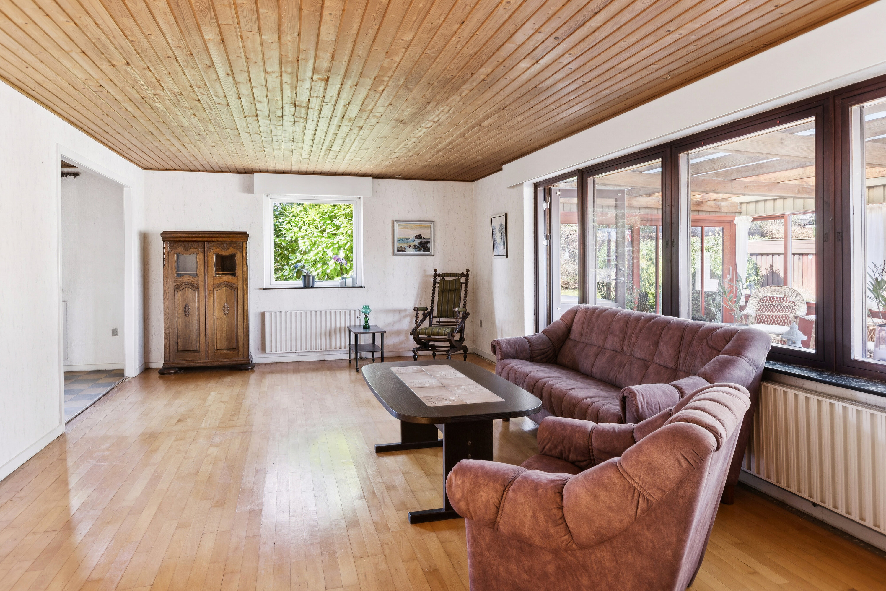 Fremhævet stue billede i fuldskærmstilstand. Billede af Birkevej 26, 4683 Rønnede