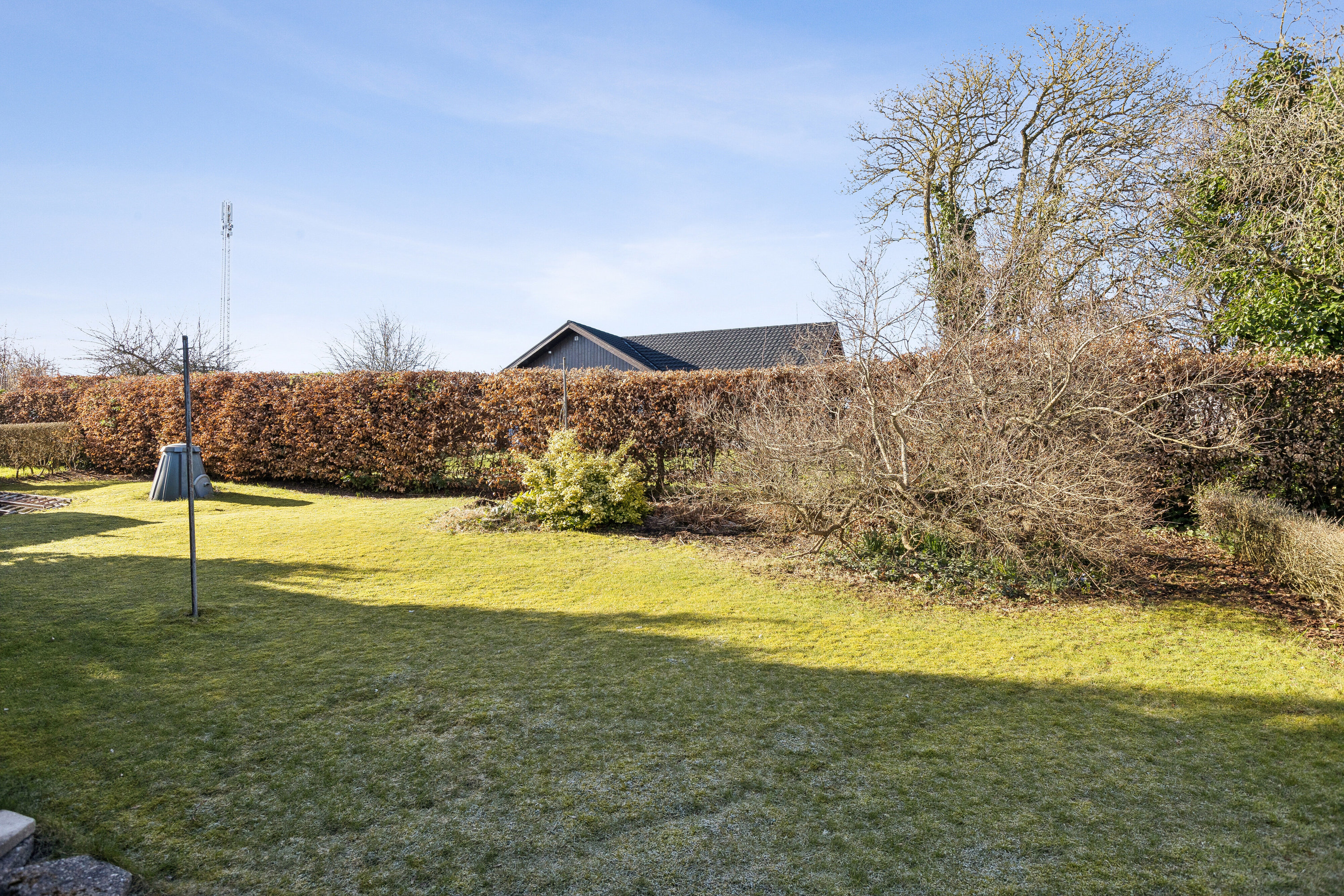 Fremhævet set fra haven billede i fuldskærmstilstand. Billede af Birkevej 26, 4683 Rønnede