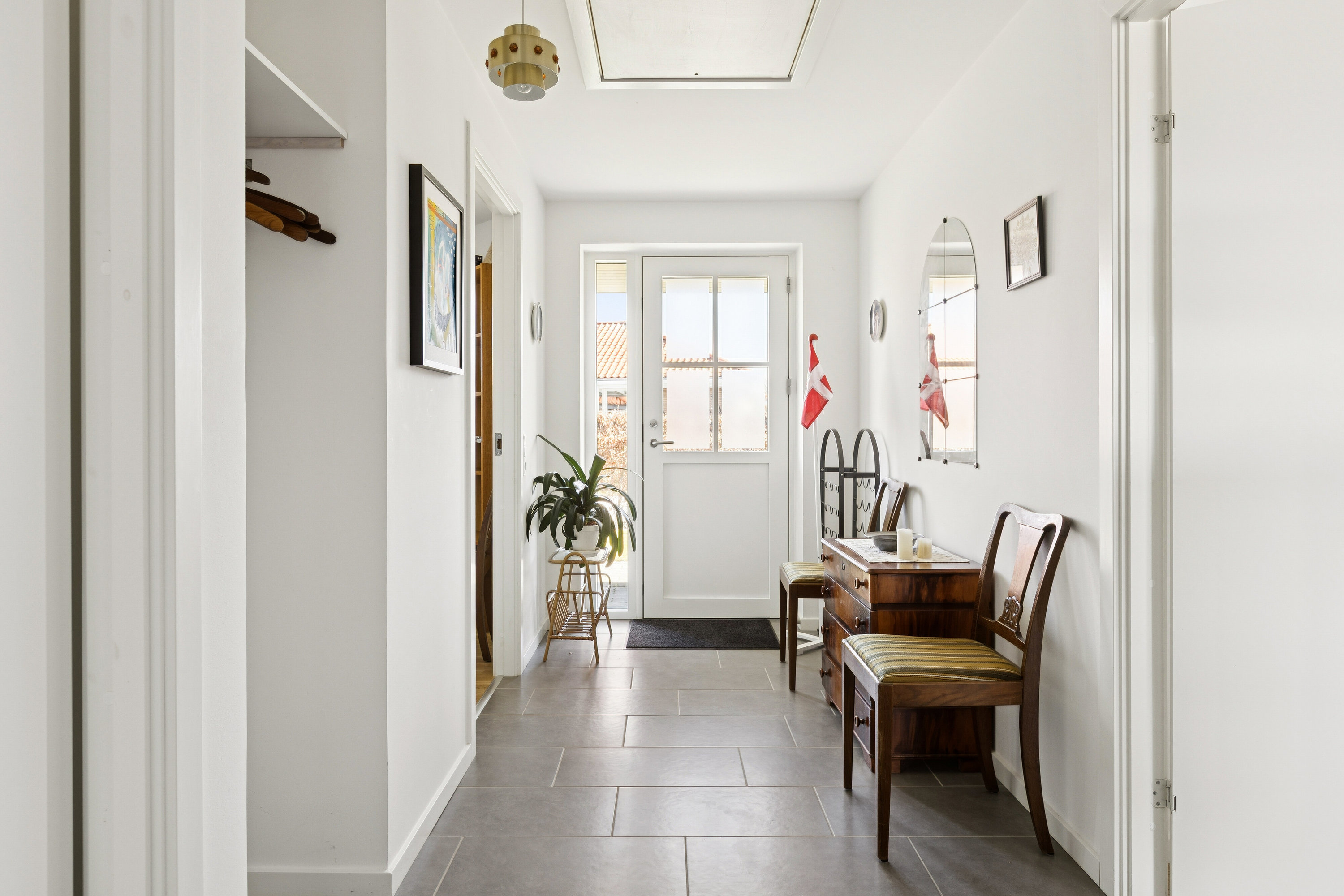 Fremhævet gang billede i fuldskærmstilstand. Billede af Jens Martin Knudsens Vej 22, 4690 Haslev