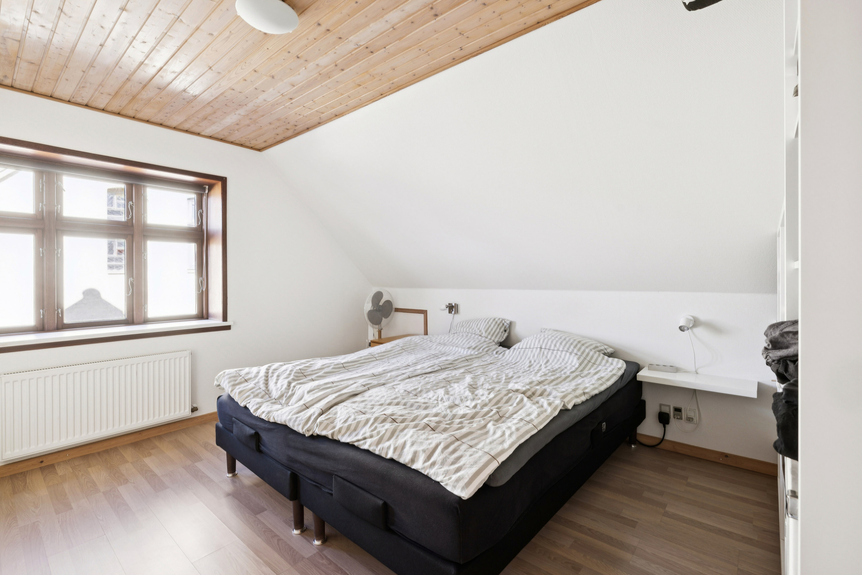 Fremhævet soveværelse billede i fuldskærmstilstand. Billede af Hovedgaden 13, 5932 Humble