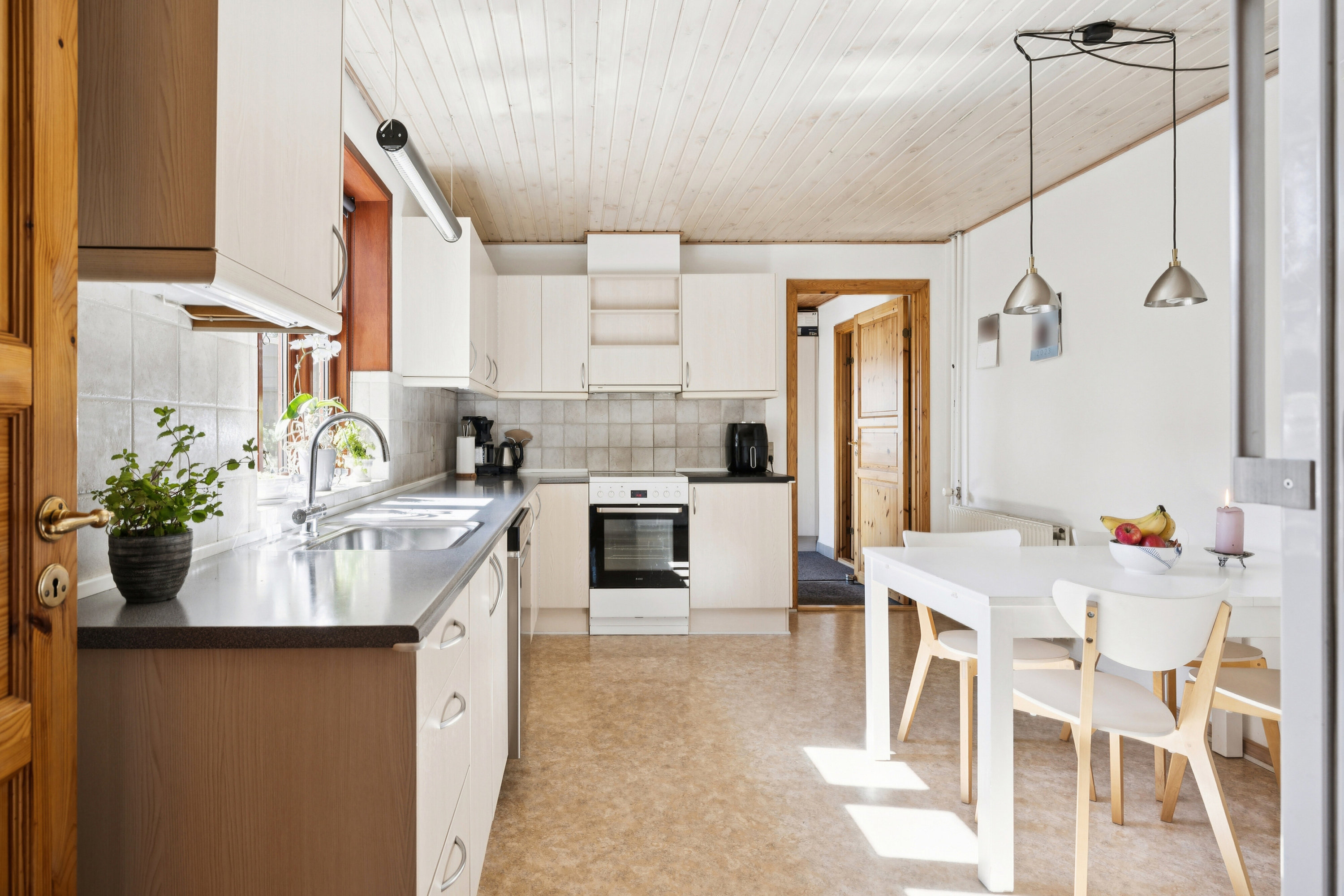 Fremhævet køkken billede i fuldskærmstilstand. Billede af Hovedgaden 13, 5932 Humble