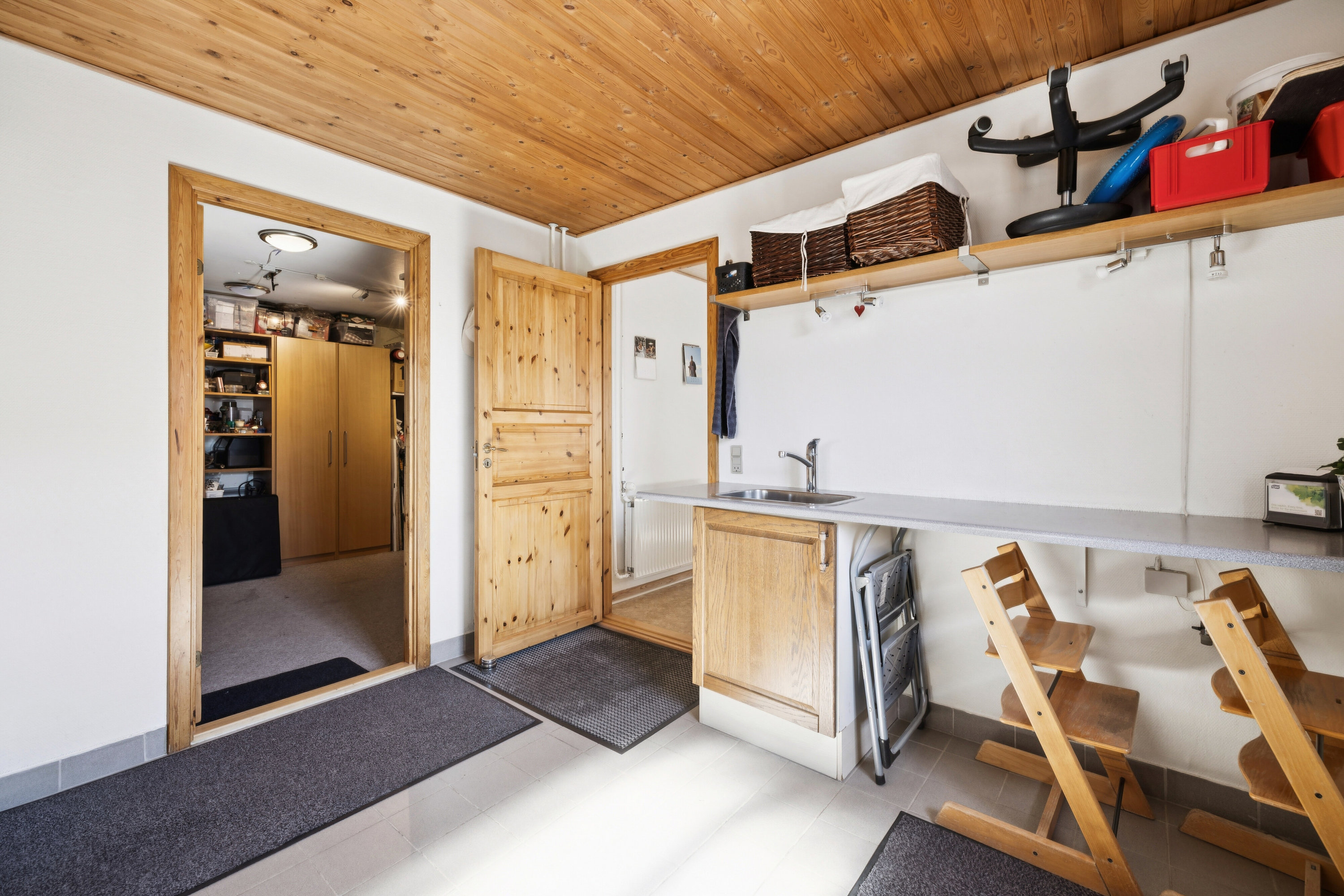 Fremhævet indendørs billede i fuldskærmstilstand. Billede af Hovedgaden 13, 5932 Humble