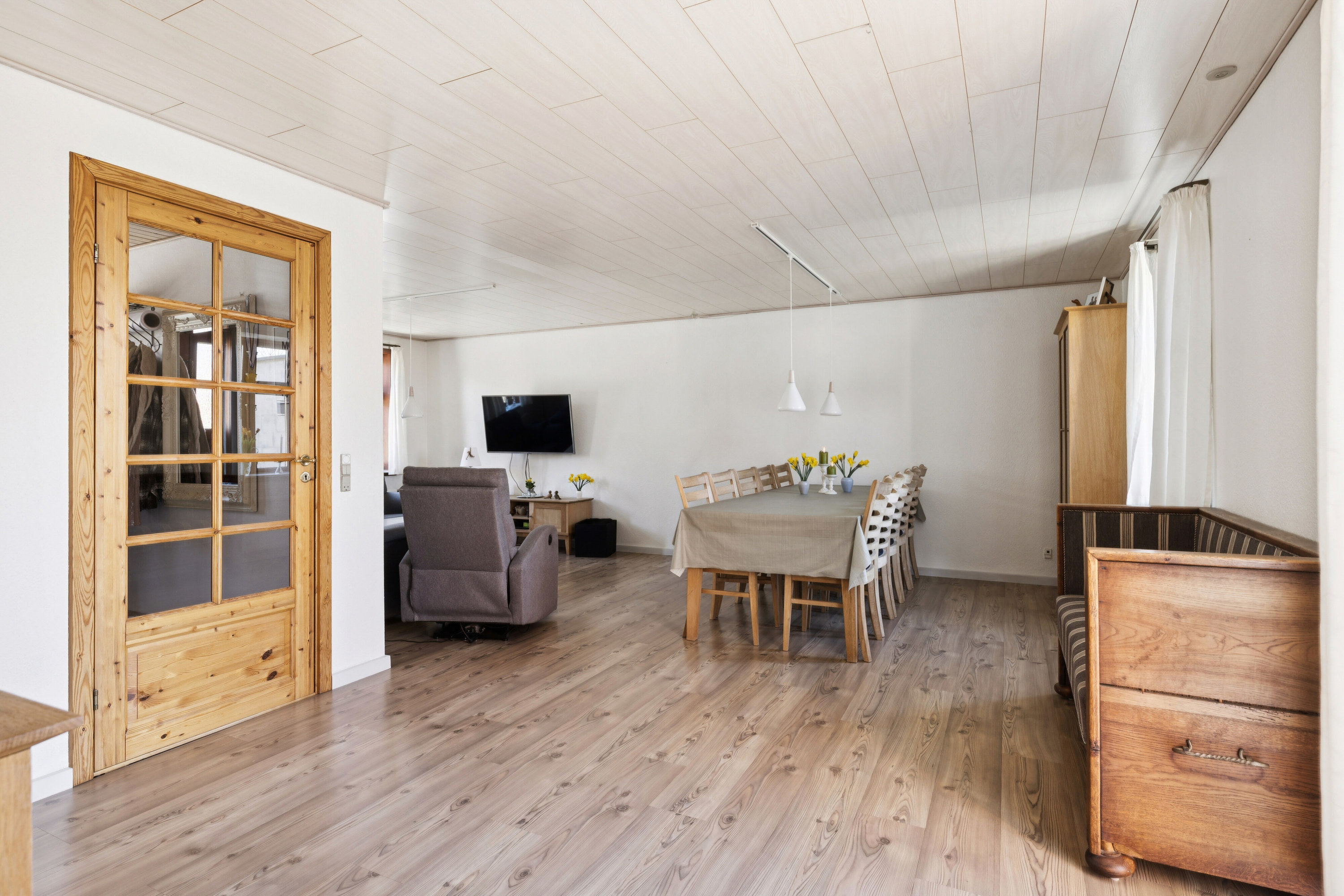 Fremhævet alrum billede i fuldskærmstilstand. Billede af Hovedgaden 13, 5932 Humble