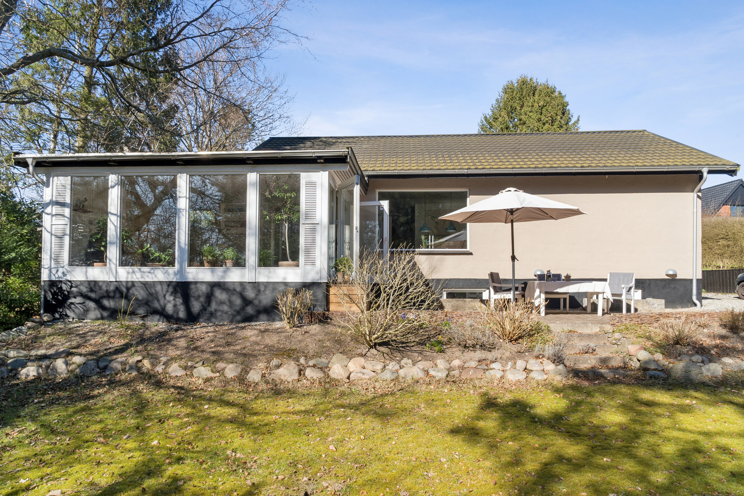 Fremhævet set fra haven billede i fuldskærmstilstand. Billede af Hjortebjergvej 9, 3300 Frederiksværk