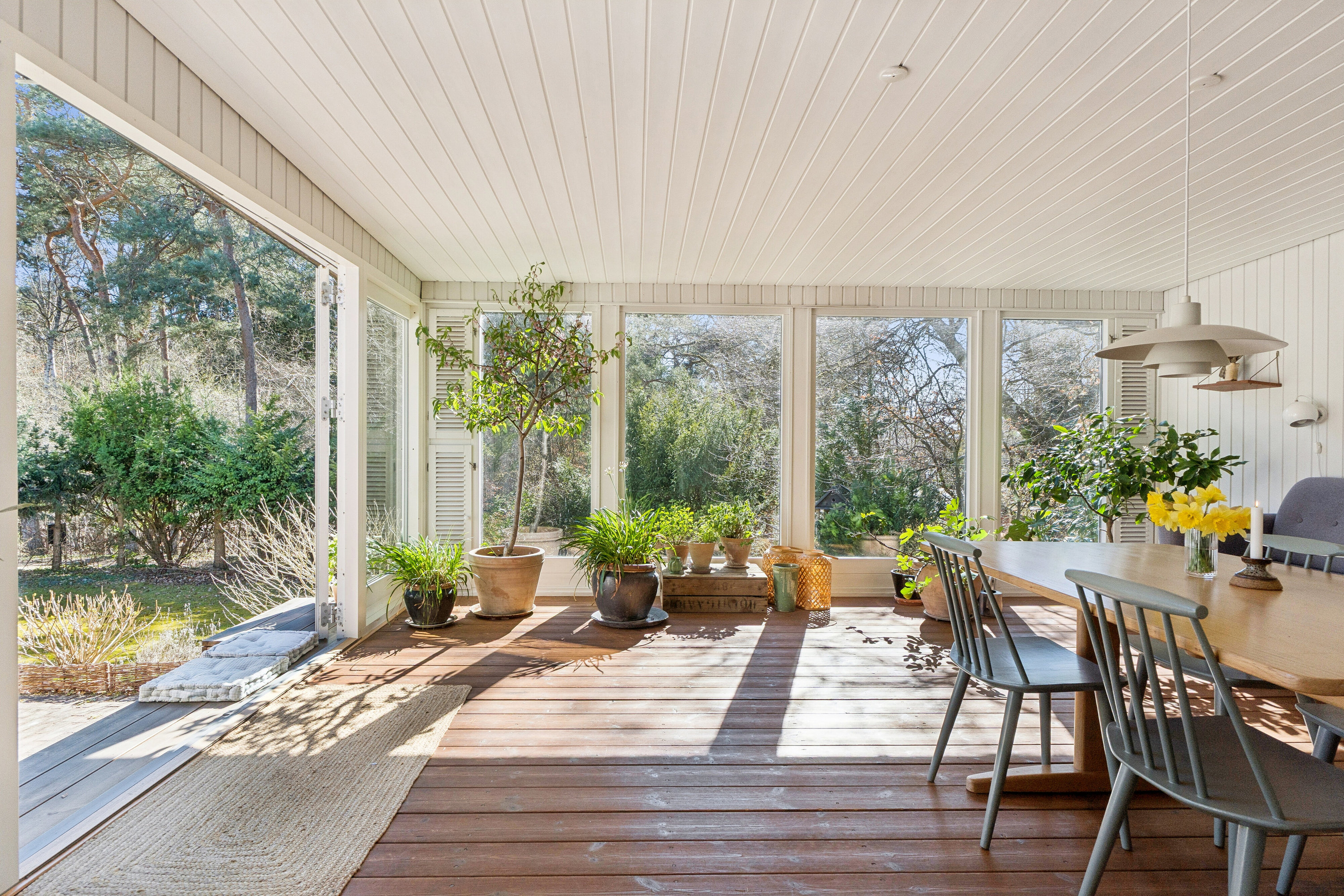 Fremhævet udestue billede i fuldskærmstilstand. Billede af Hjortebjergvej 9, 3300 Frederiksværk