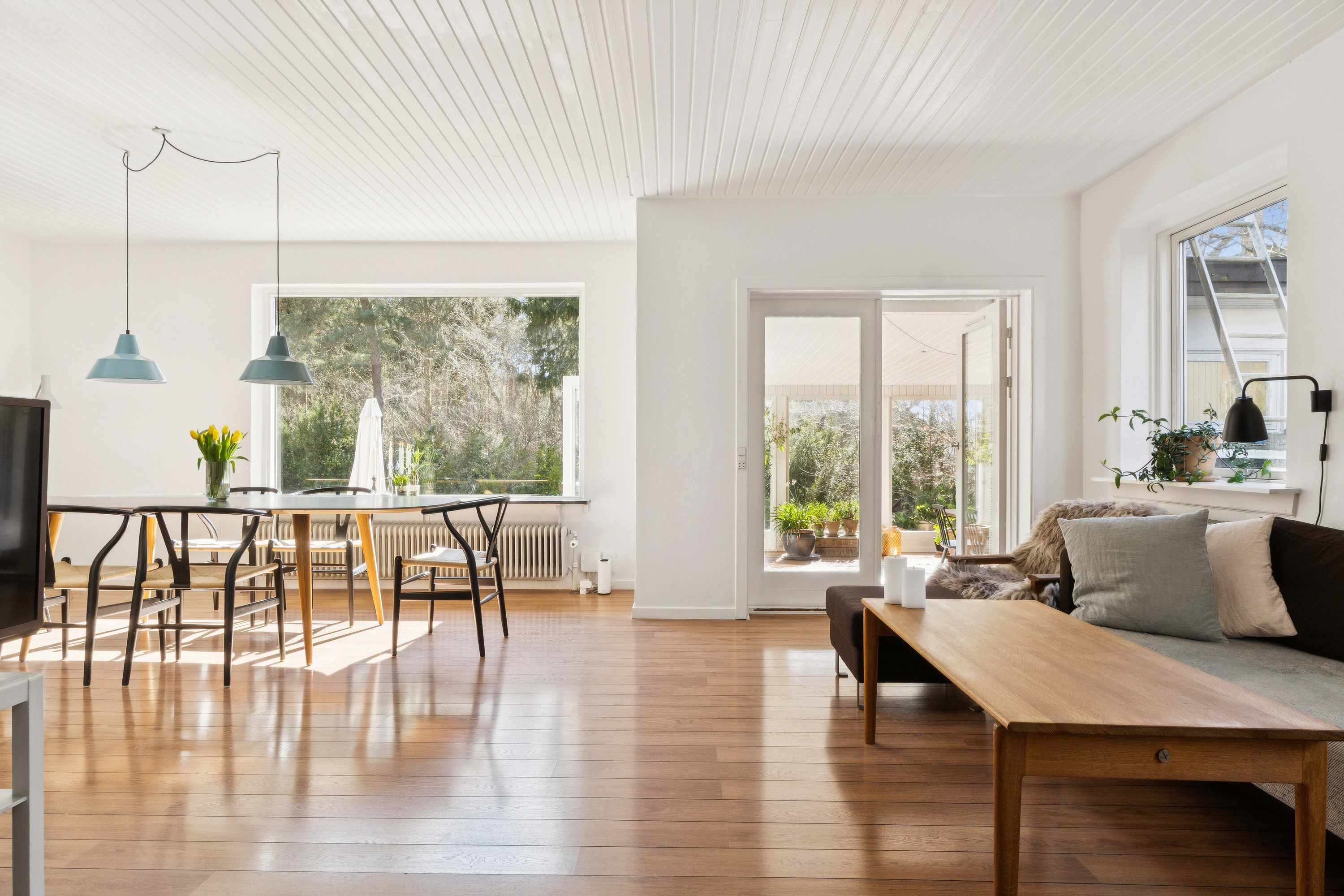 Fremhævet stue billede i fuldskærmstilstand. Billede af Hjortebjergvej 9, 3300 Frederiksværk