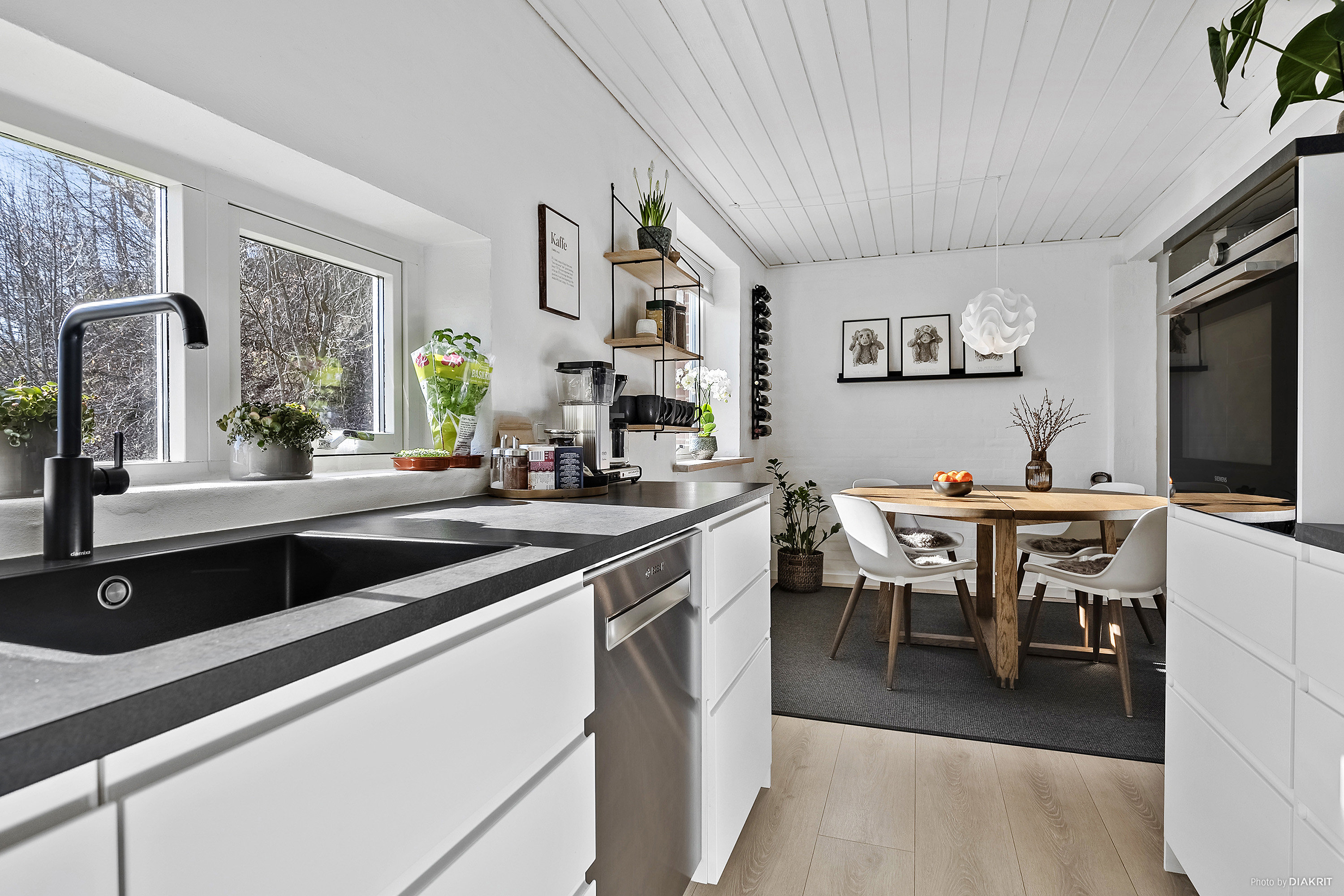 Fremhævet køkken billede i fuldskærmstilstand. Billede af Snærildvej 43D, 8300 Odder