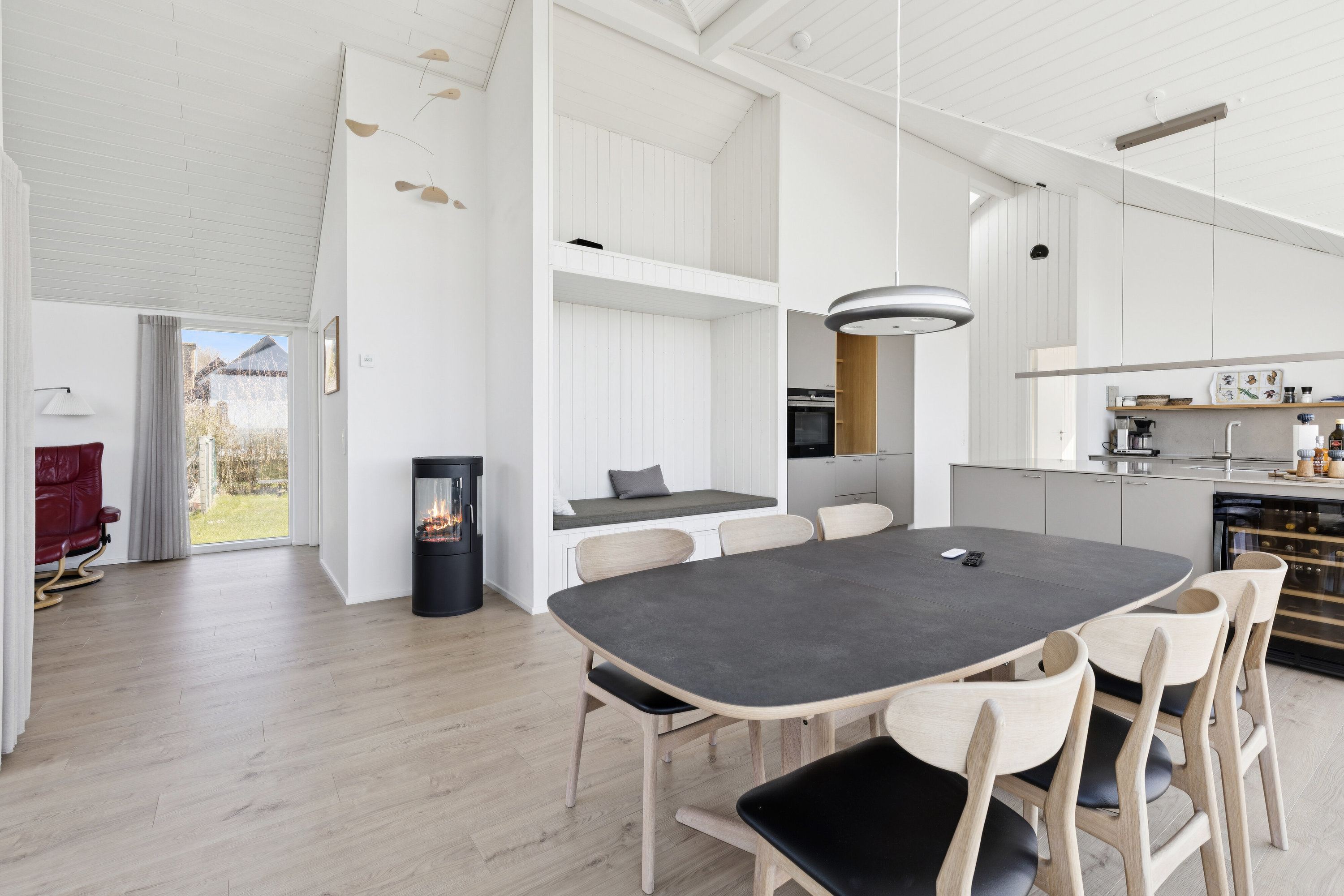 Fremhævet spisestue billede i fuldskærmstilstand. Billede af Strandskrænten 32, 4400 Kalundborg