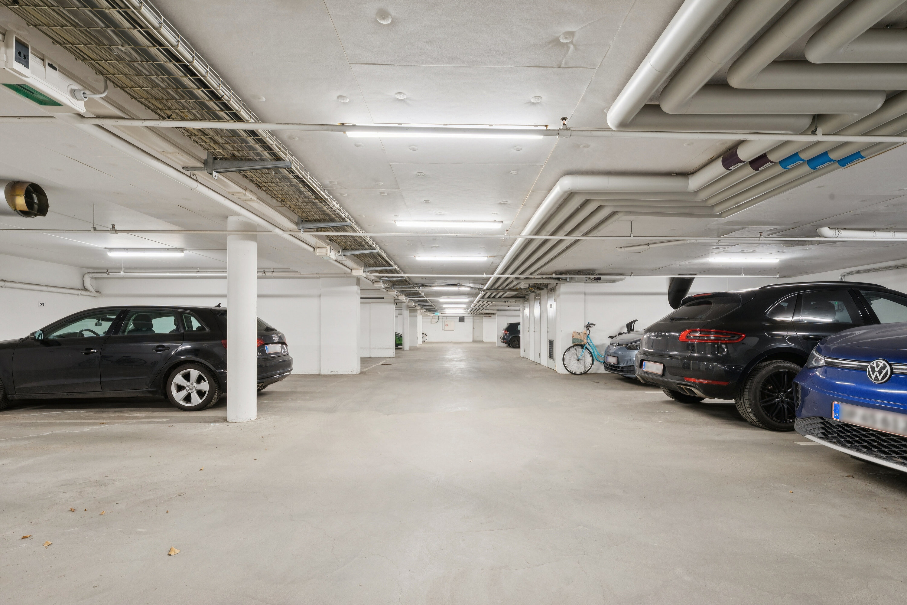 Fremhævet carport billede i fuldskærmstilstand. Billede af Carl Th. Zahles Gade 8, 2. th., 2300 København S