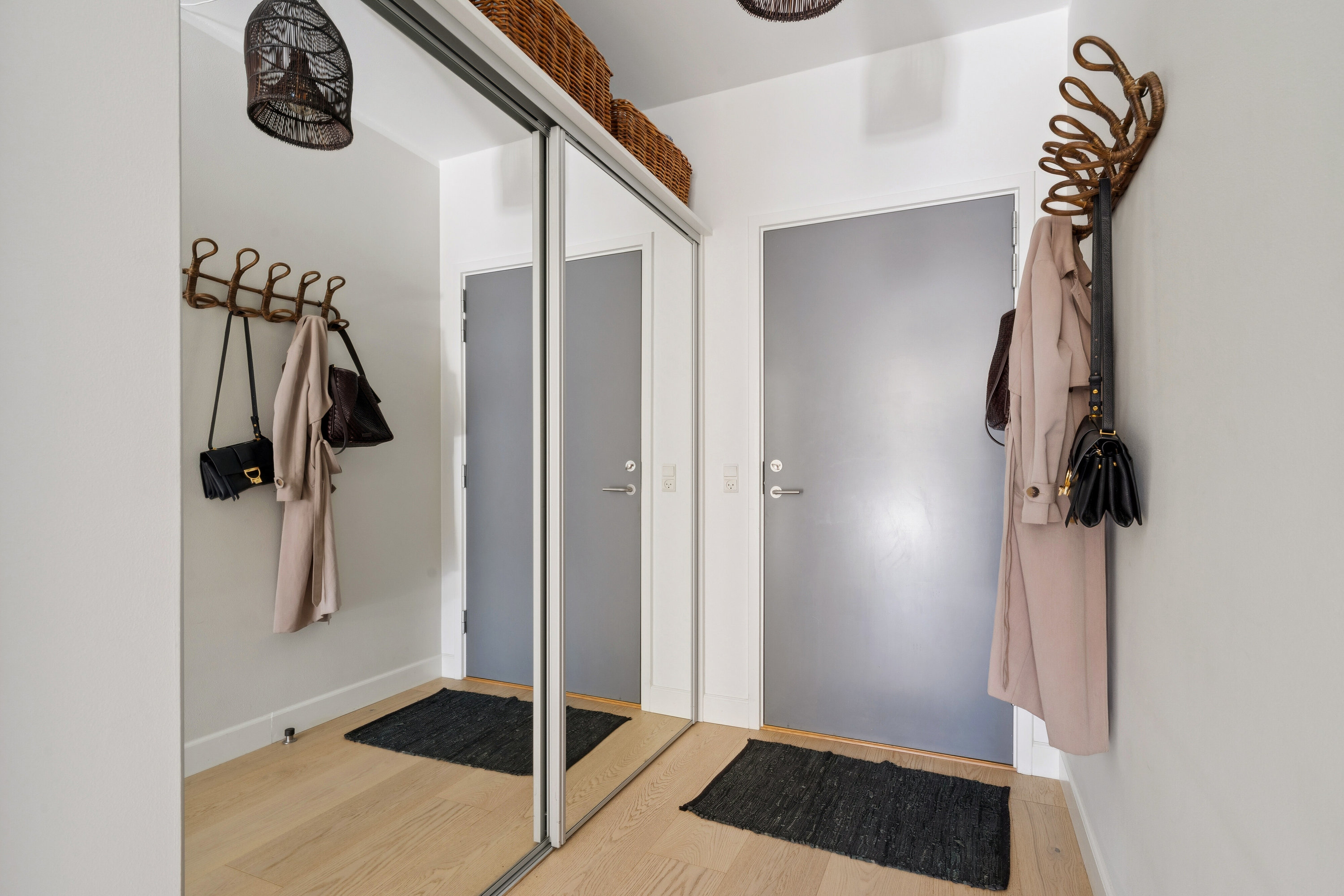 Fremhævet gang billede i fuldskærmstilstand. Billede af Carl Th. Zahles Gade 8, 2. th., 2300 København S