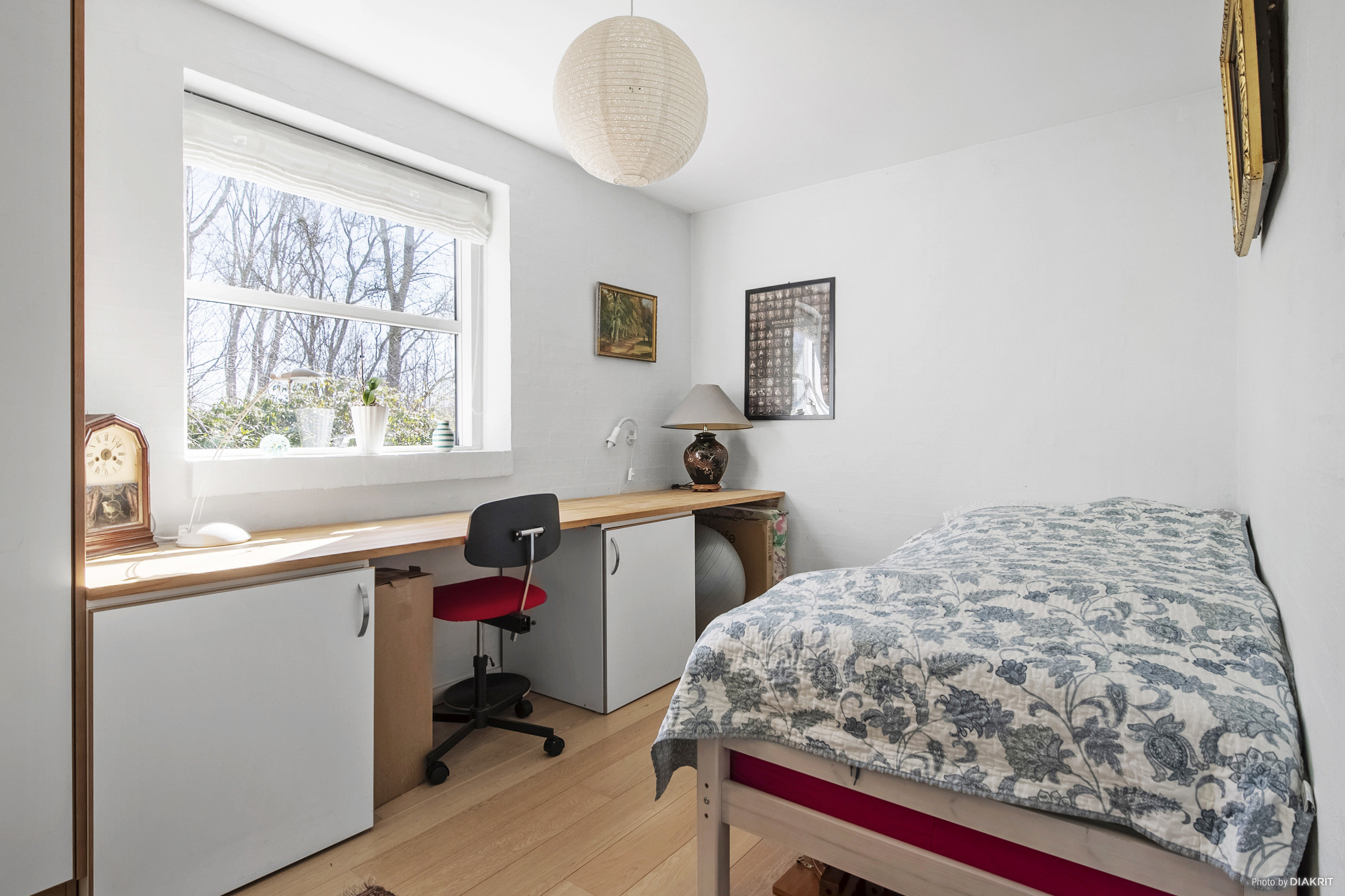 Fremhævet soveværelse billede i fuldskærmstilstand. Billede af Skovsangervej 7, 8300 Odder