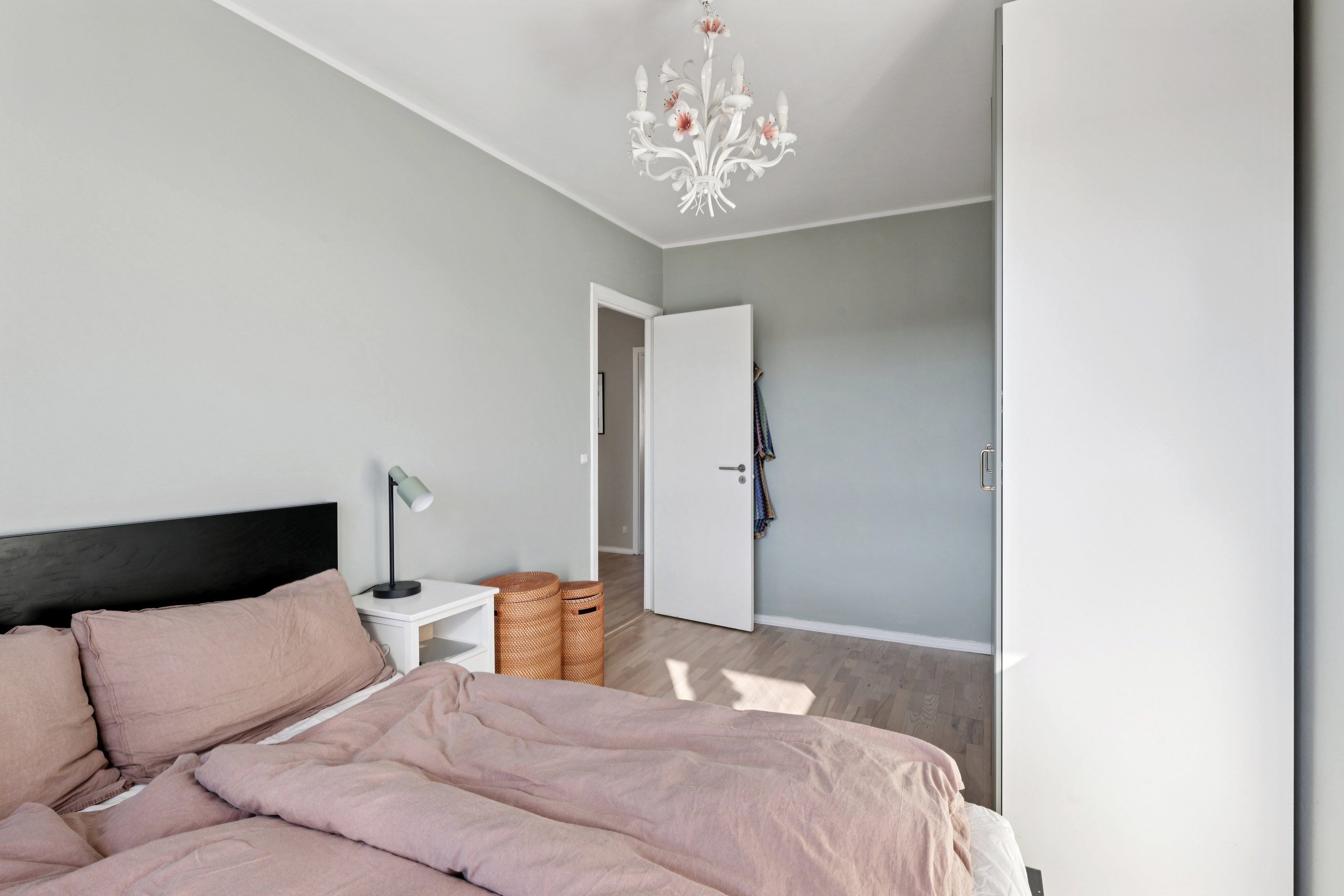 Fremhævet værelse billede i fuldskærmstilstand. Billede af Randersgade 17, 3. th., 2100 København Ø