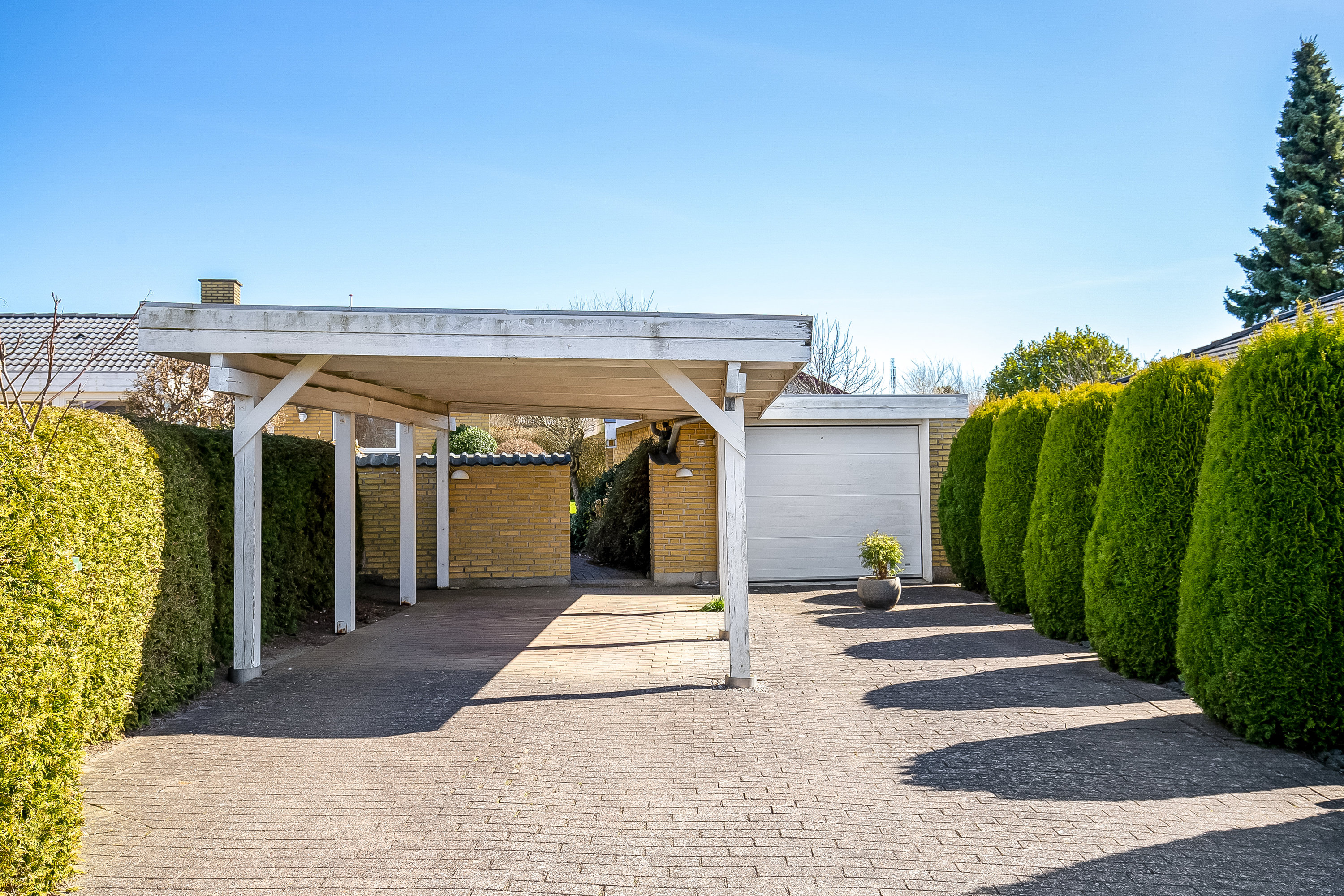 Fremhævet carport billede i fuldskærmstilstand. Billede af Nordvangen 22, Bredballe, 7120 Vejle Øst