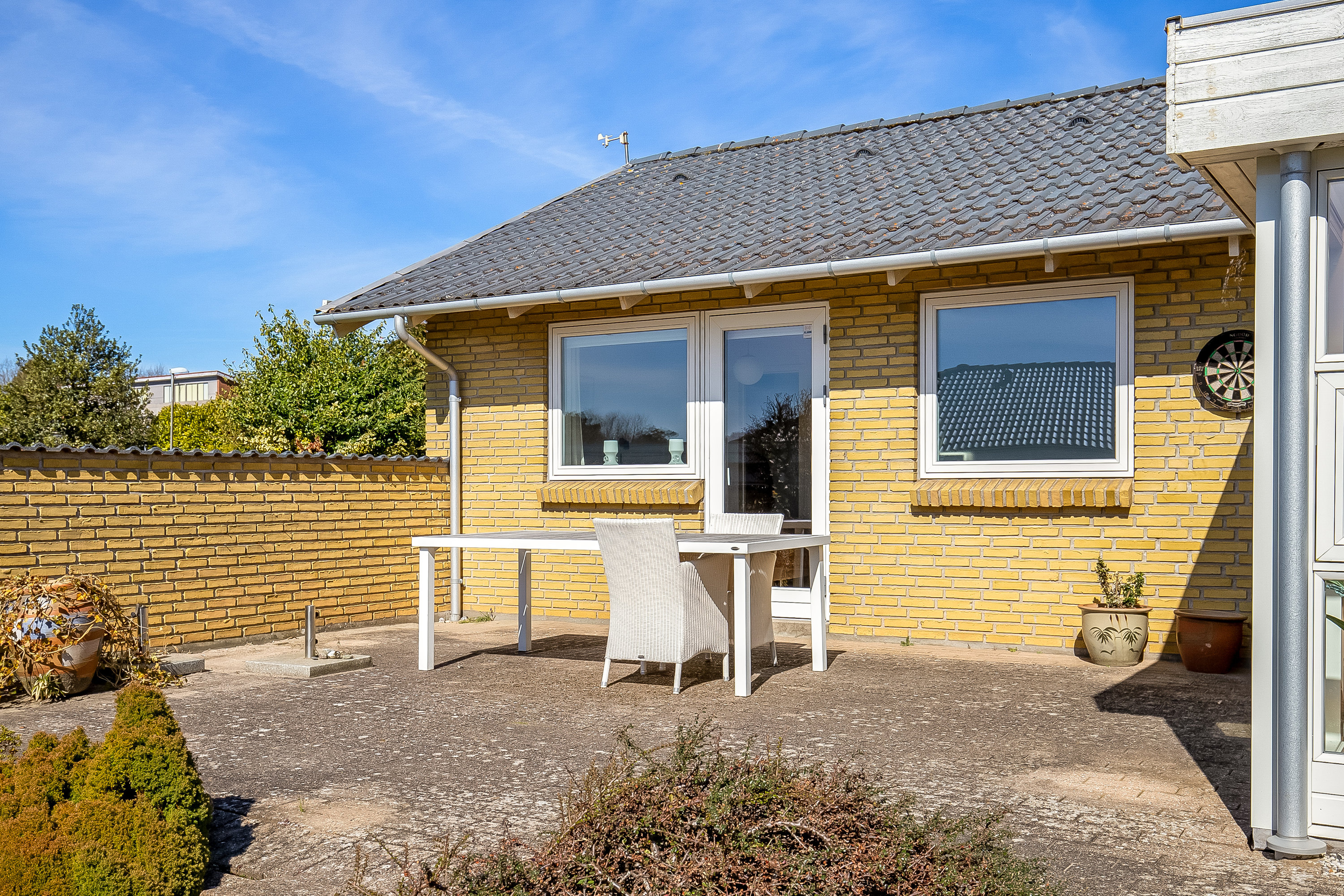 Fremhævet terrasse billede i fuldskærmstilstand. Billede af Nordvangen 22, Bredballe, 7120 Vejle Øst