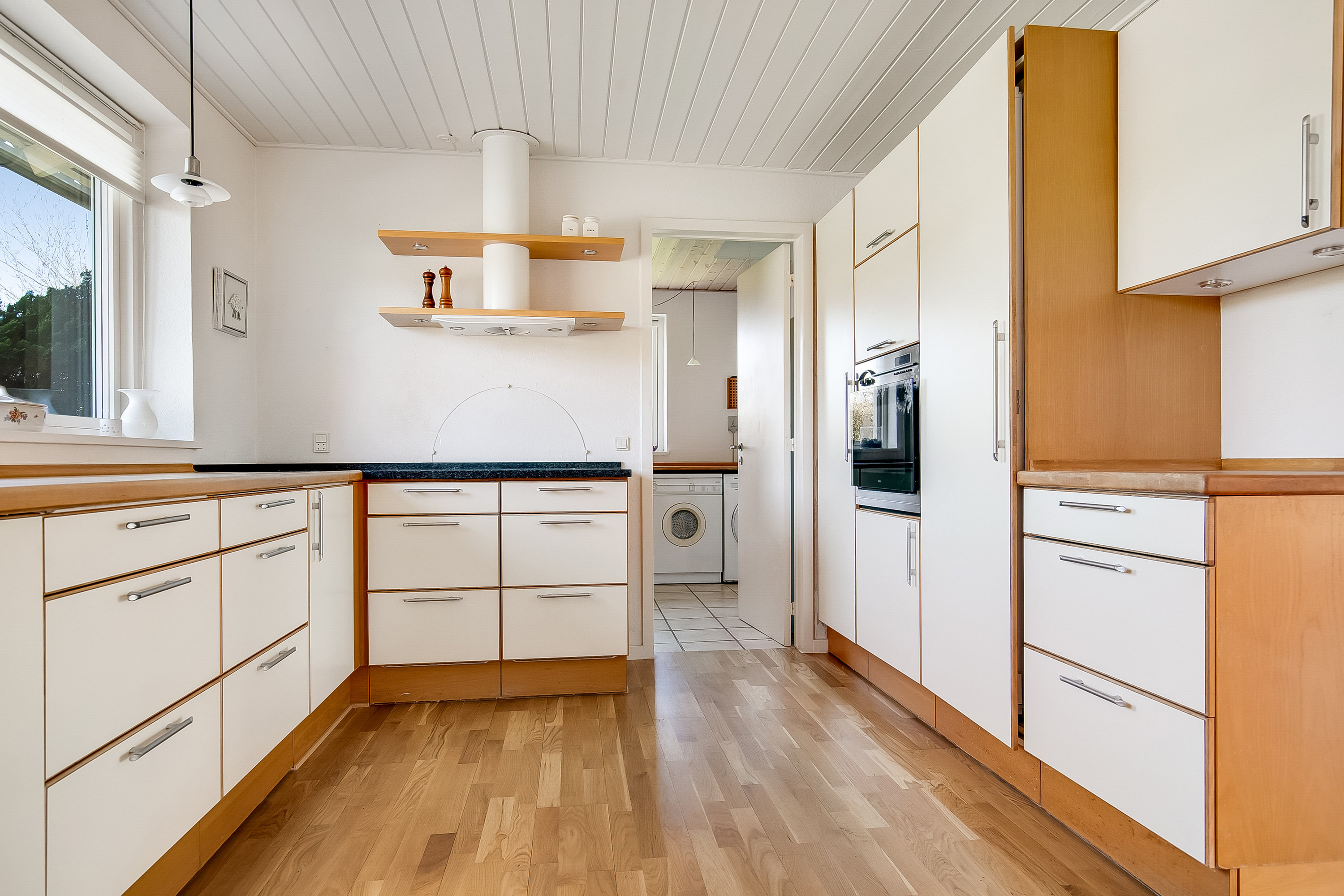 Fremhævet køkken billede i fuldskærmstilstand. Billede af Nordvangen 22, Bredballe, 7120 Vejle Øst