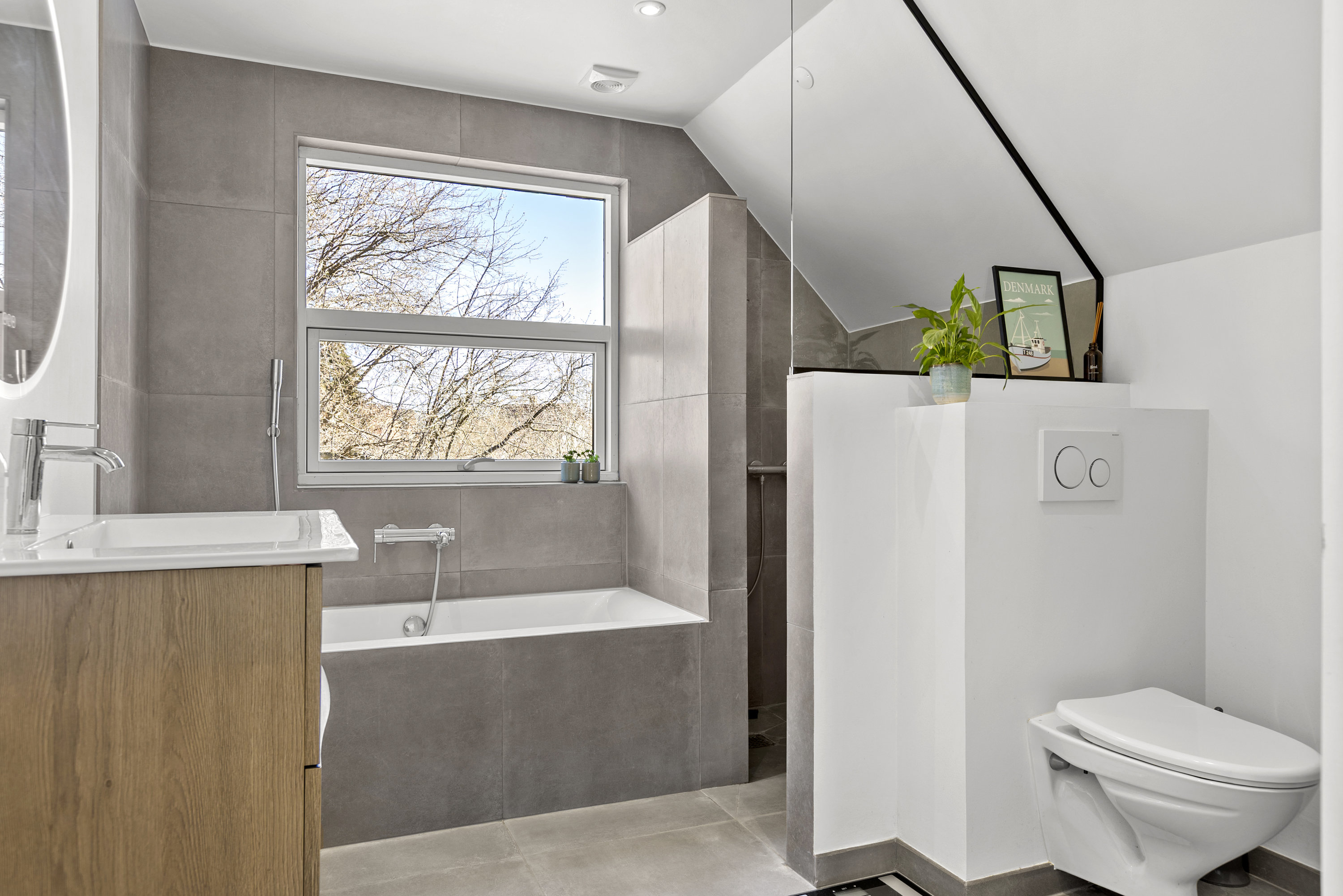 Fremhævet badeværelse billede i fuldskærmstilstand. Billede af Ll. Ladegaardsvej 11B, 4180 Sorø