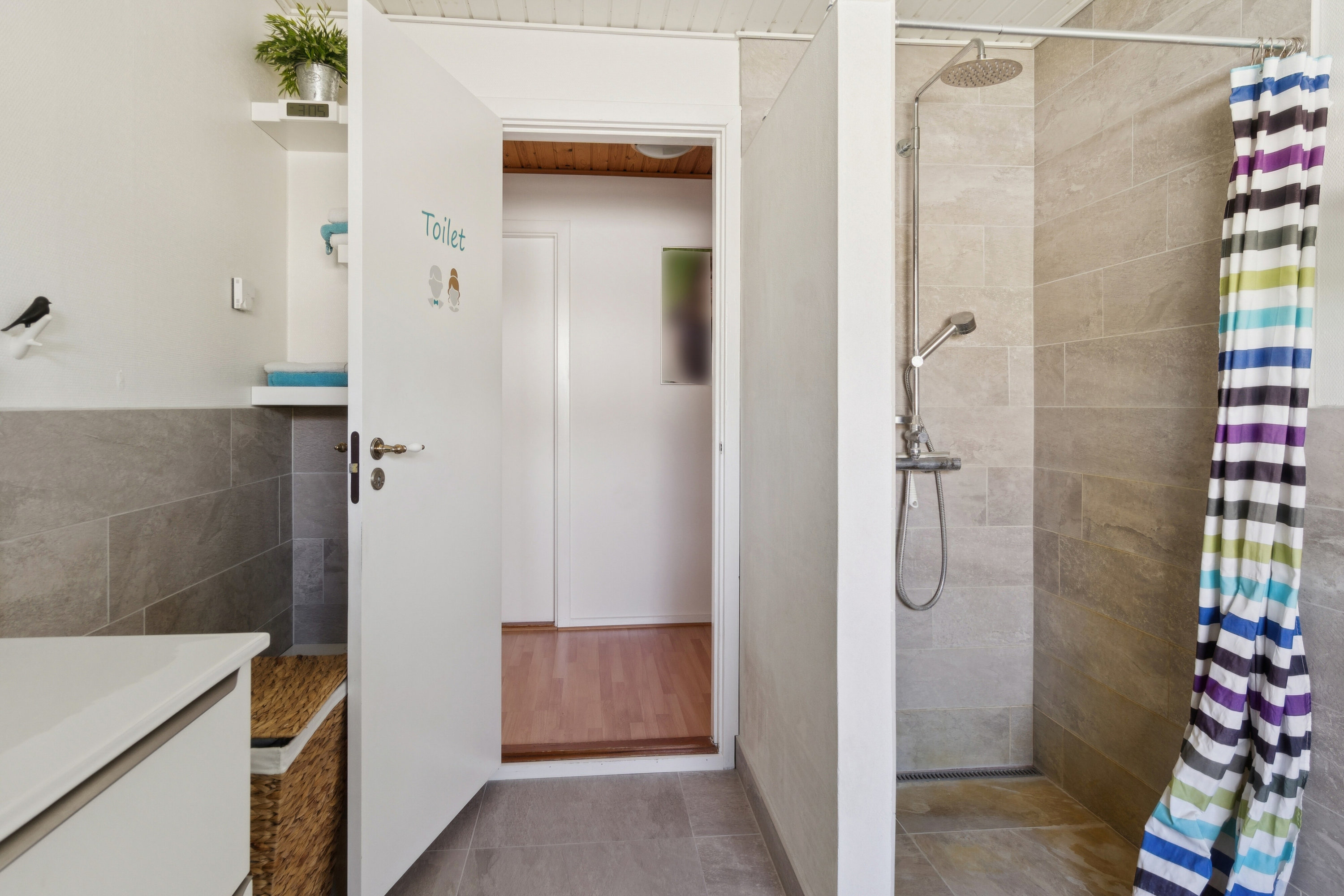 Fremhævet badeværelse billede i fuldskærmstilstand. Billede af Poppelbakken 21, 4400 Kalundborg