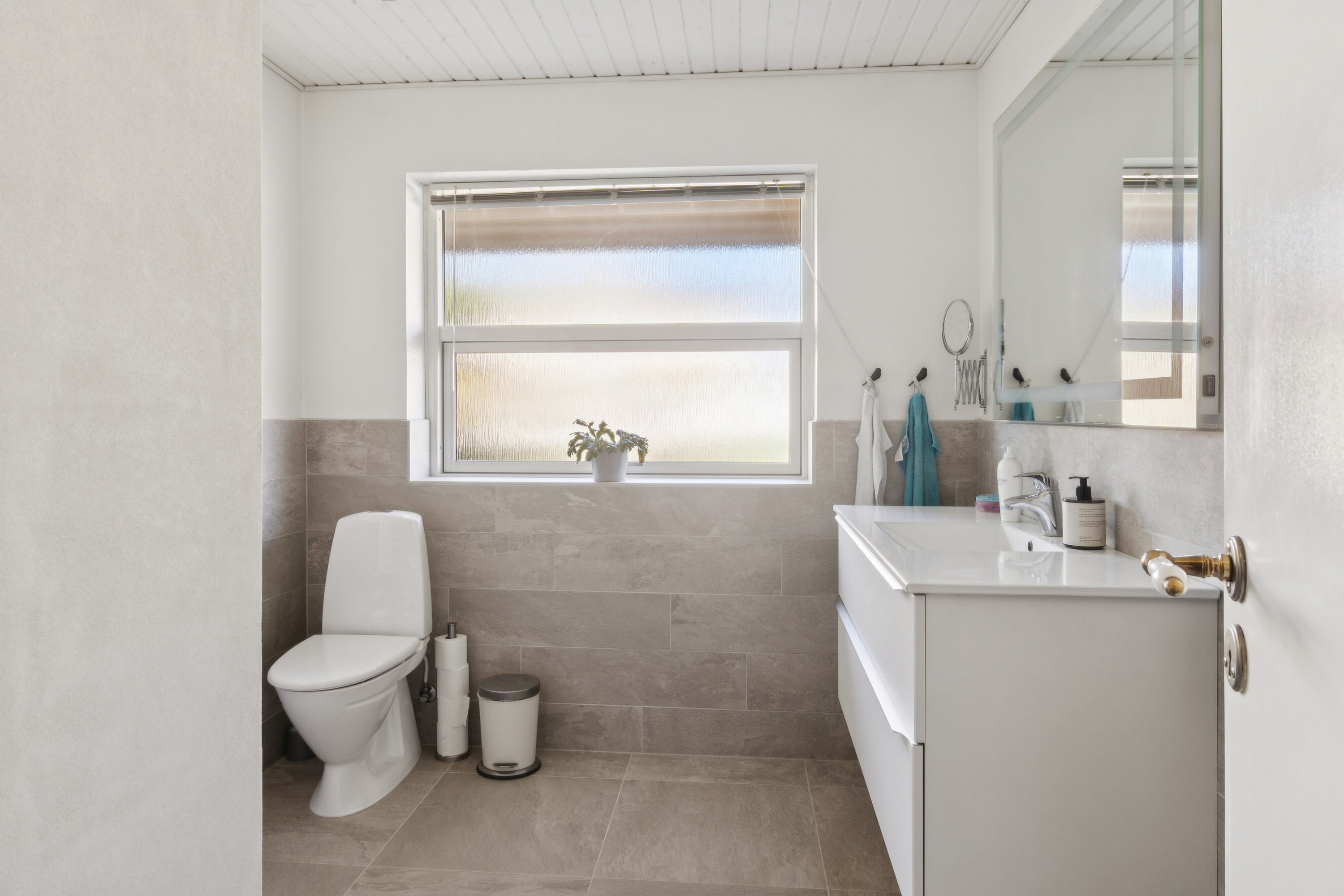 Fremhævet badeværelse billede i fuldskærmstilstand. Billede af Poppelbakken 21, 4400 Kalundborg