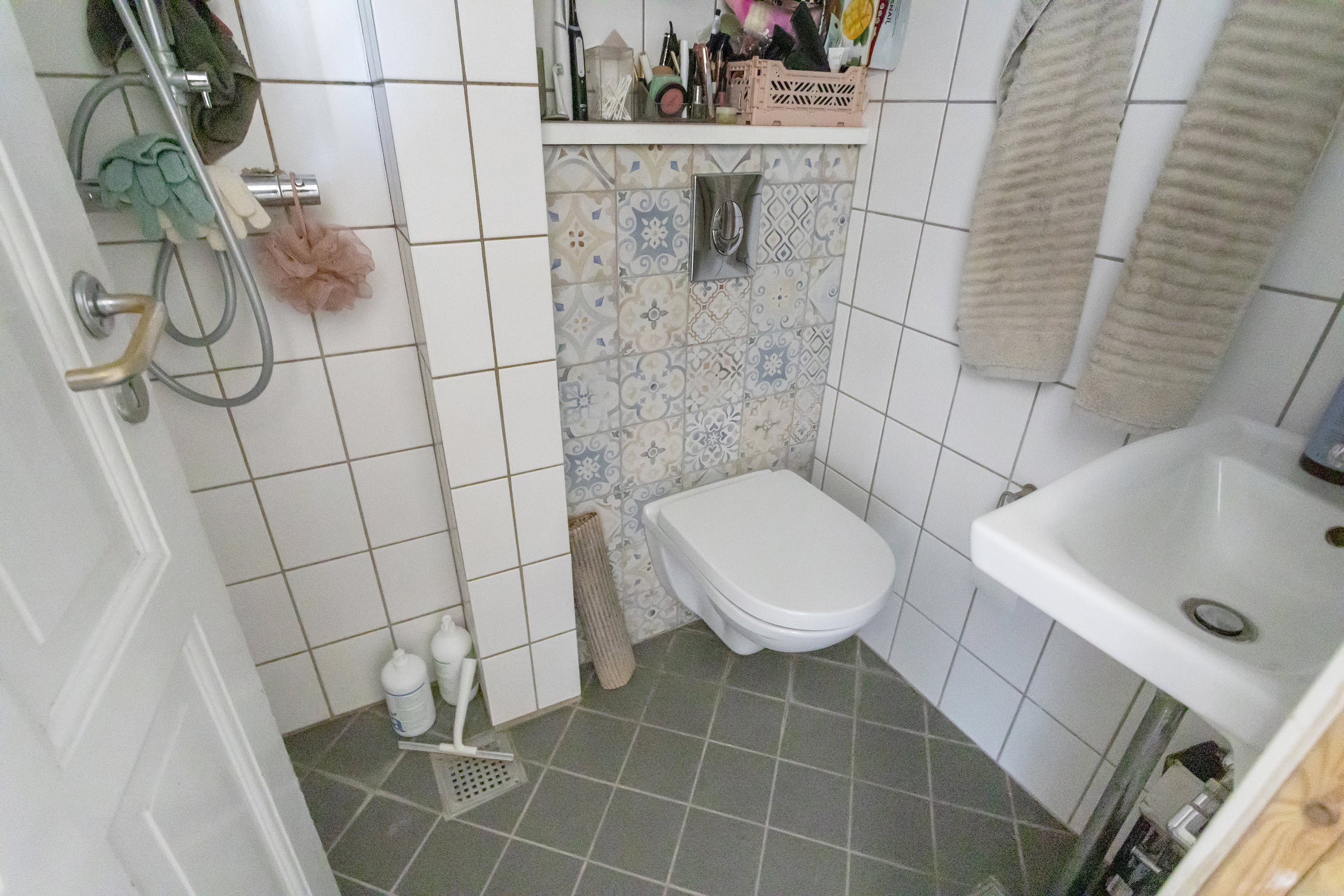 Fremhævet toilet billede i fuldskærmstilstand. Billede af Englandsvej 23, 2. tv., 2300 København S