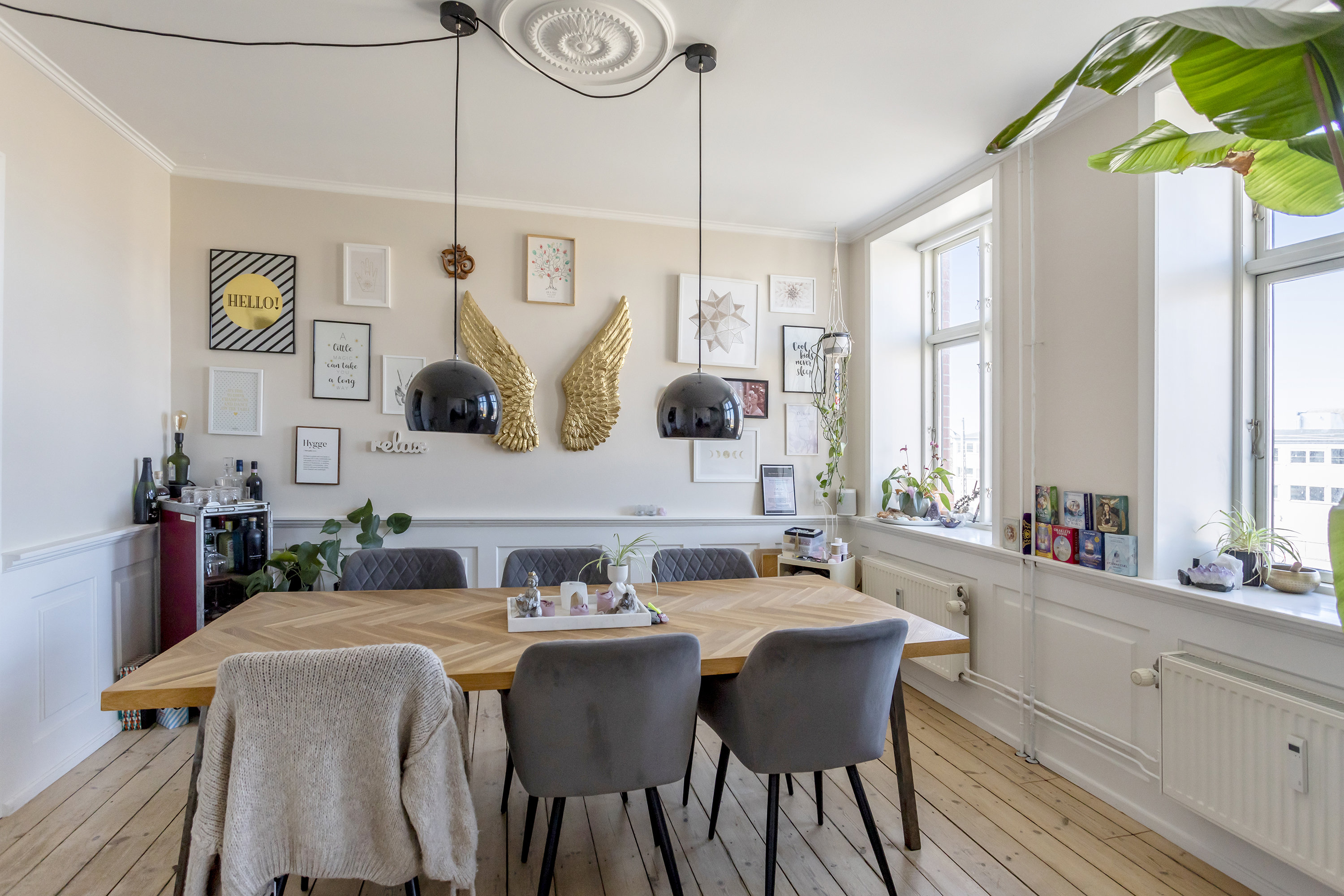 Fremhævet stue billede i fuldskærmstilstand. Billede af Englandsvej 23, 2. tv., 2300 København S