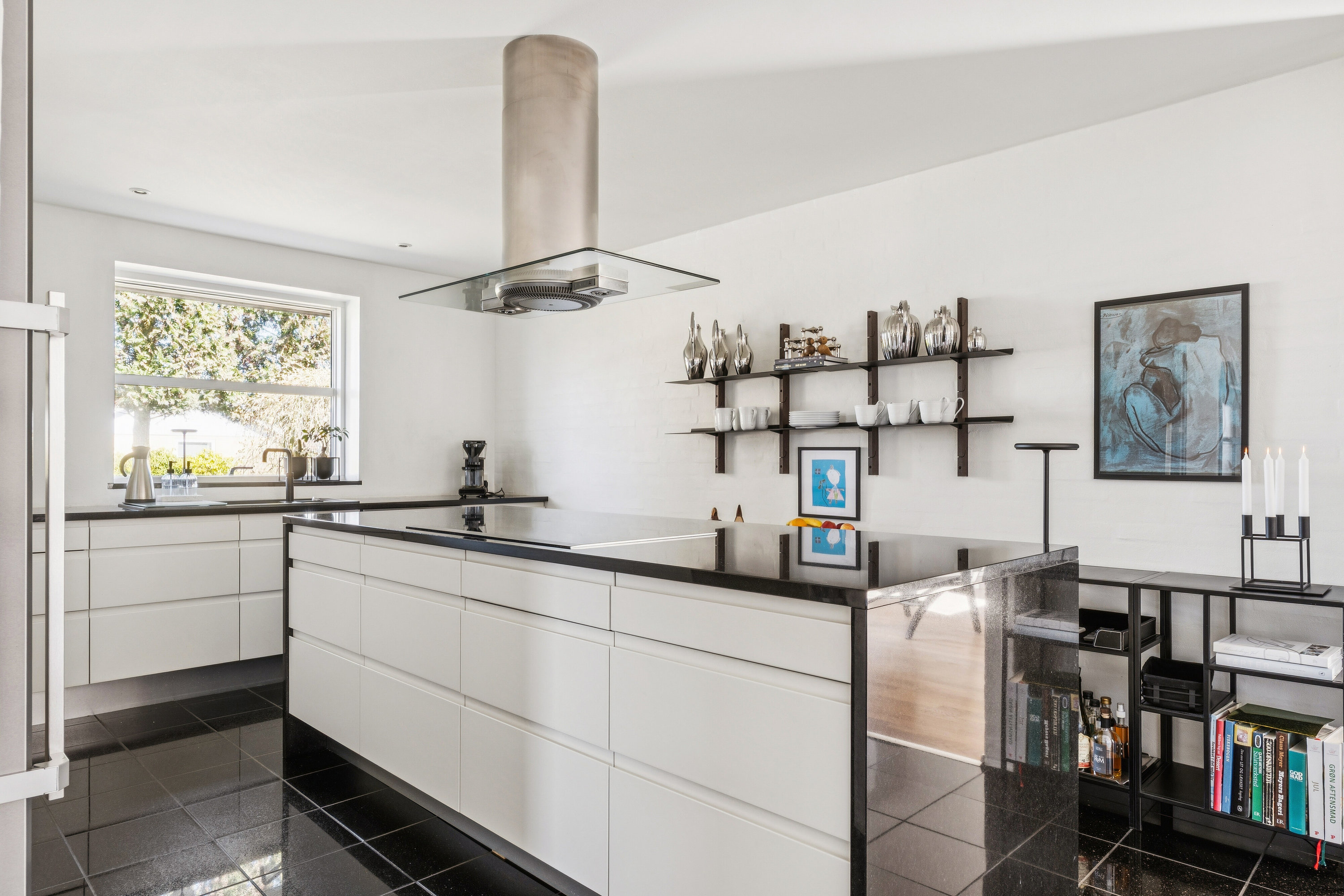 Fremhævet køkken billede i fuldskærmstilstand. Billede af Grønningen 22, Smedeby, 6340 Kruså