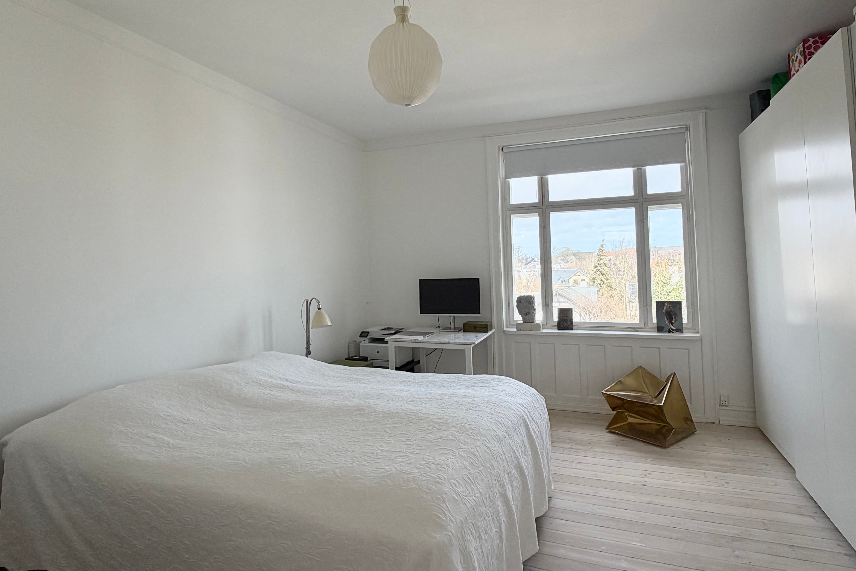 Fremhævet  billede i fuldskærmstilstand. Billede af Lille Strandvej 2C, 3. tv., 2900 Hellerup