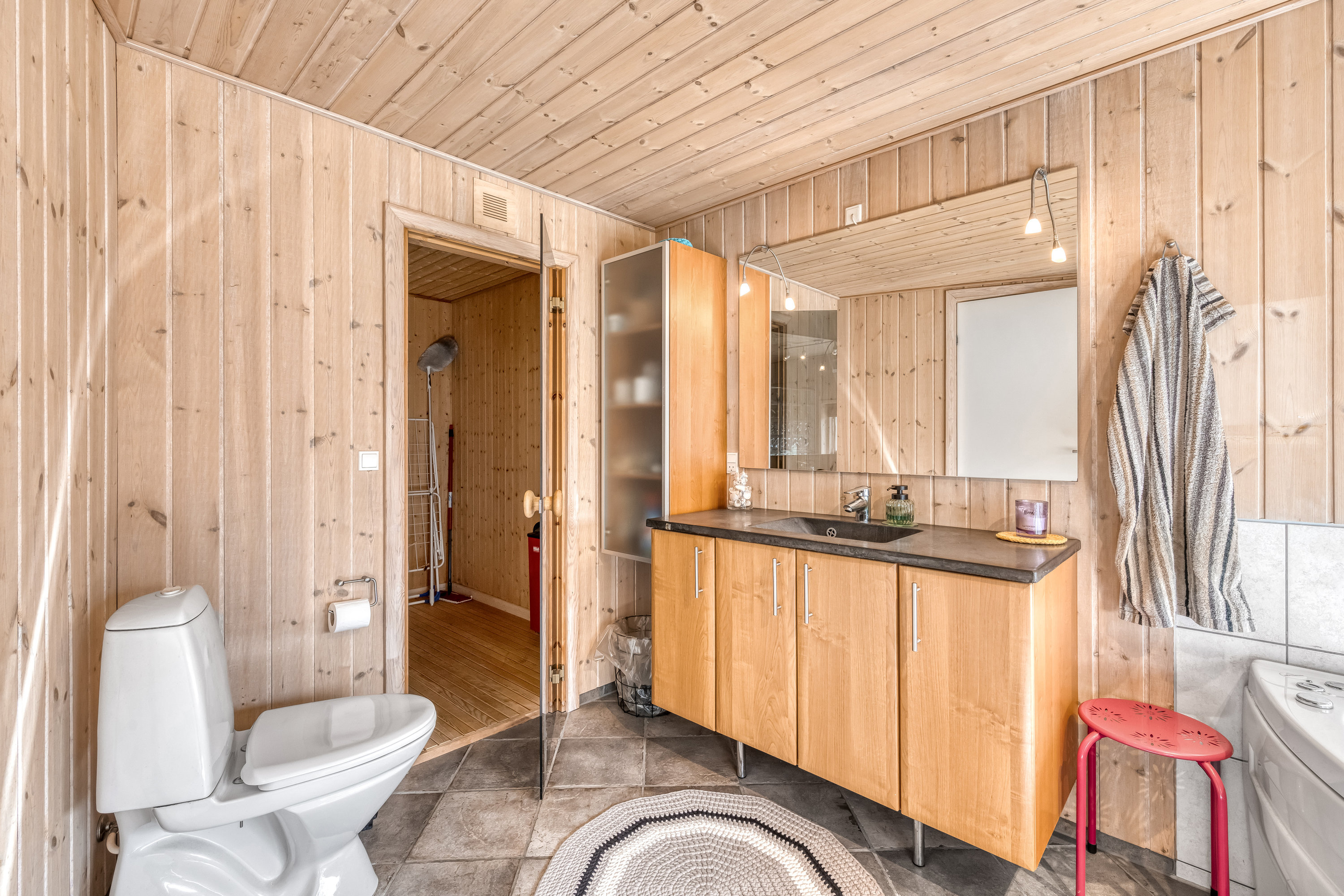 Fremhævet badeværelse billede i fuldskærmstilstand. Billede af Vestervang 29, Lønne, 6830 Nørre Nebel