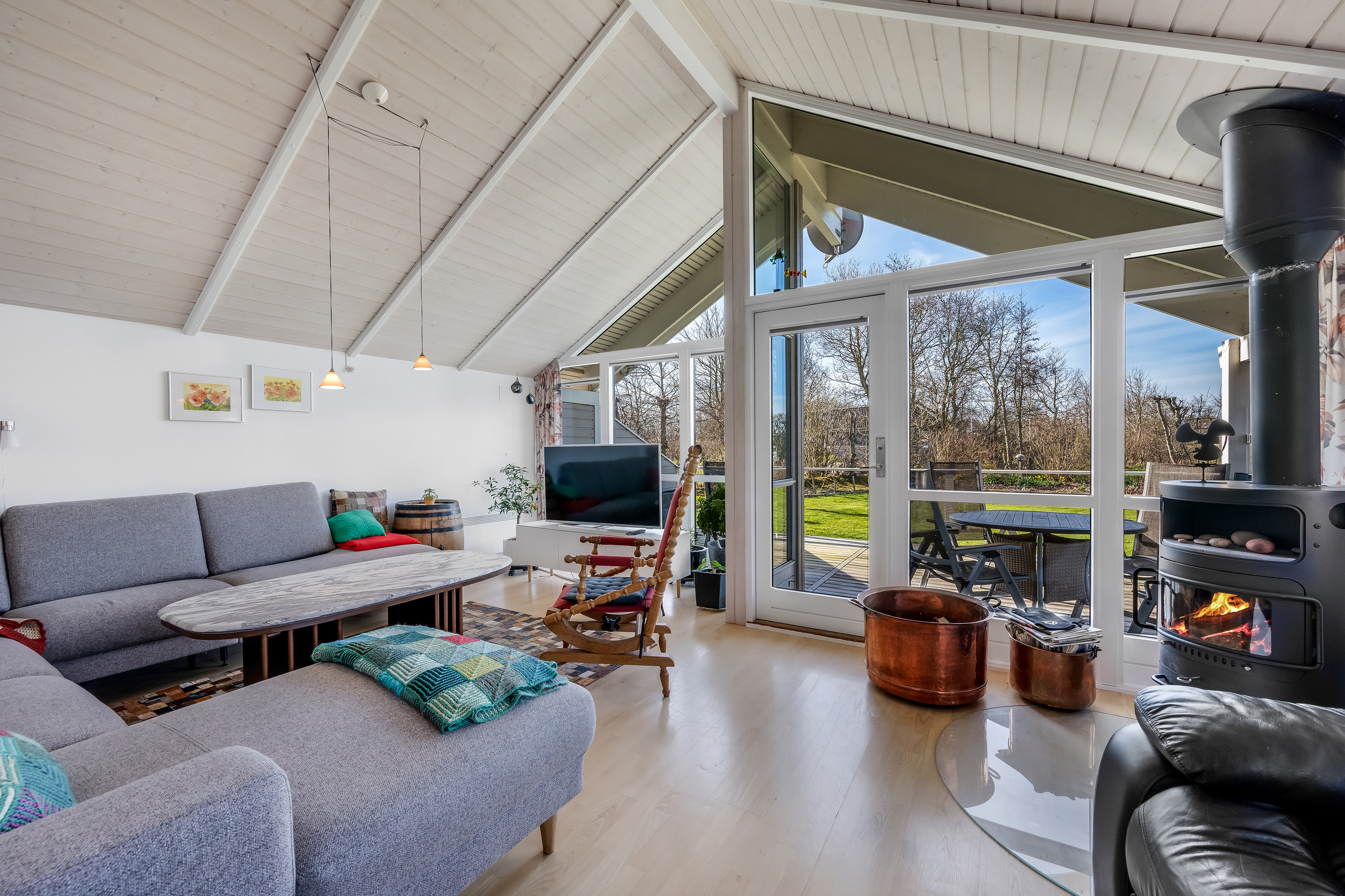 Fremhævet stue billede i fuldskærmstilstand. Billede af Vibevænget 14, Bork Havn, 6893 Hemmet