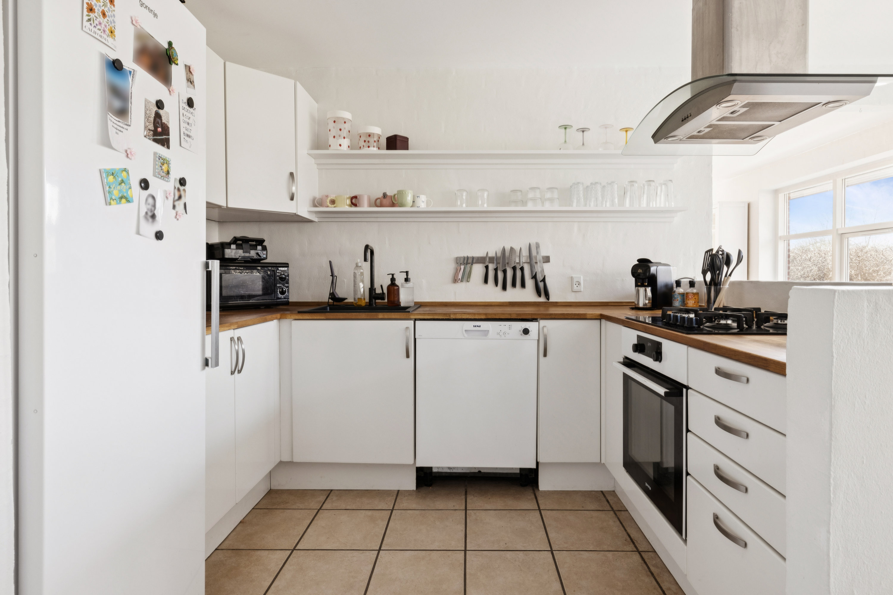 Fremhævet køkken billede i fuldskærmstilstand. Billede af Skovvej 52, 8550 Ryomgård