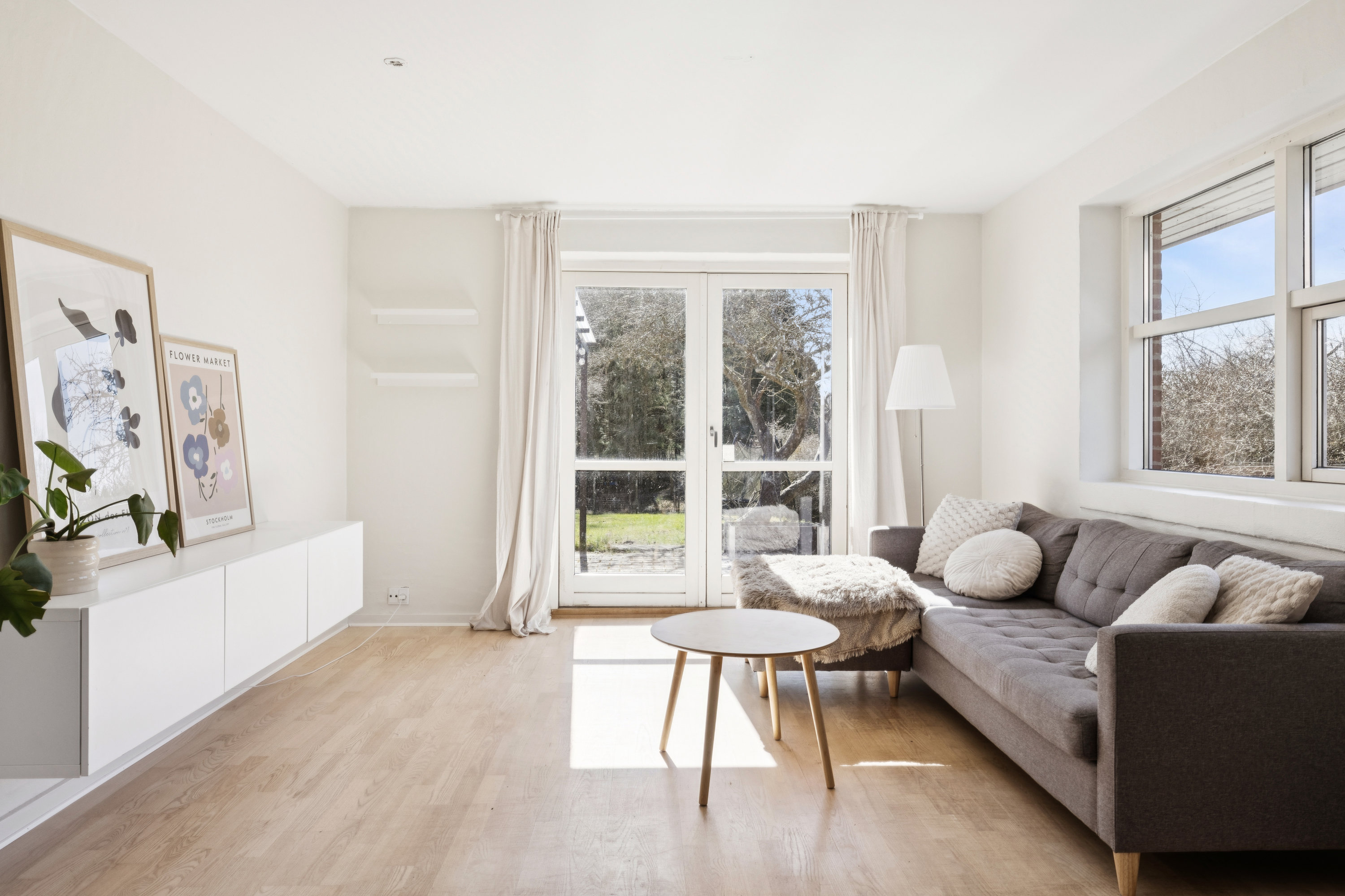 Fremhævet stue billede i fuldskærmstilstand. Billede af Skovvej 52, 8550 Ryomgård