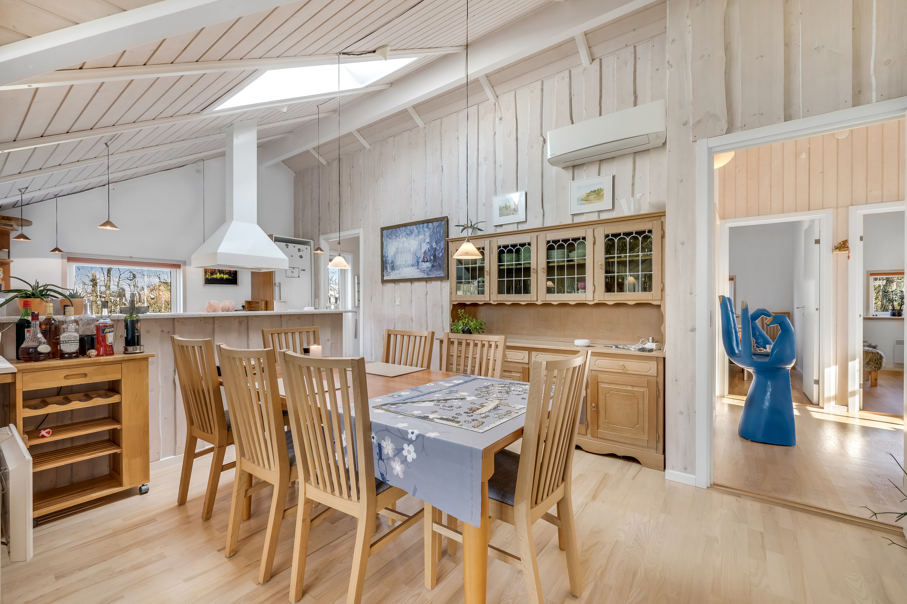 Fremhævet stue billede i fuldskærmstilstand. Billede af Vibevænget 14, Bork Havn, 6893 Hemmet