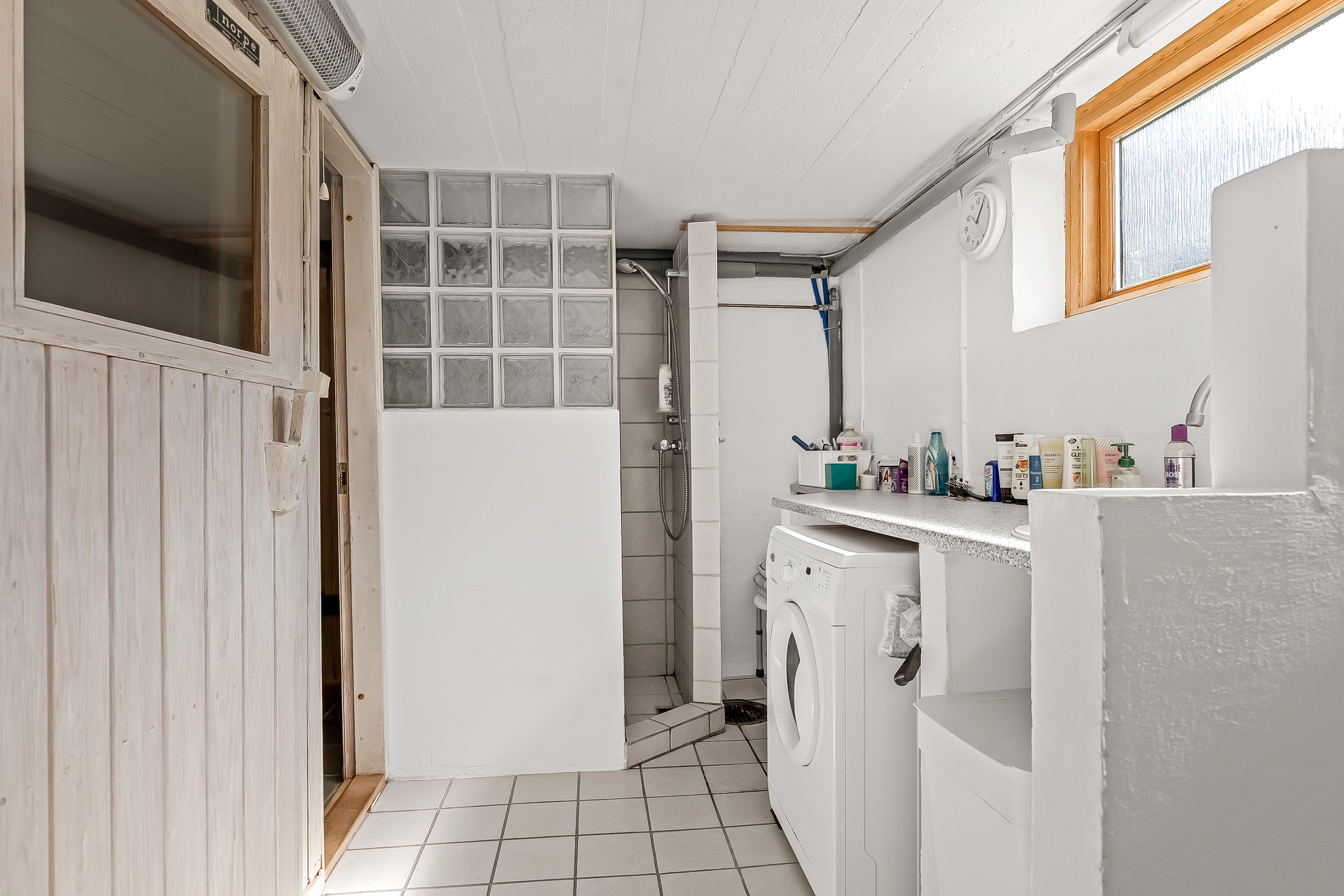 Fremhævet badeværelse billede i fuldskærmstilstand. Billede af Mølholm Landevej 11, Mølholm, 7100 Vejle